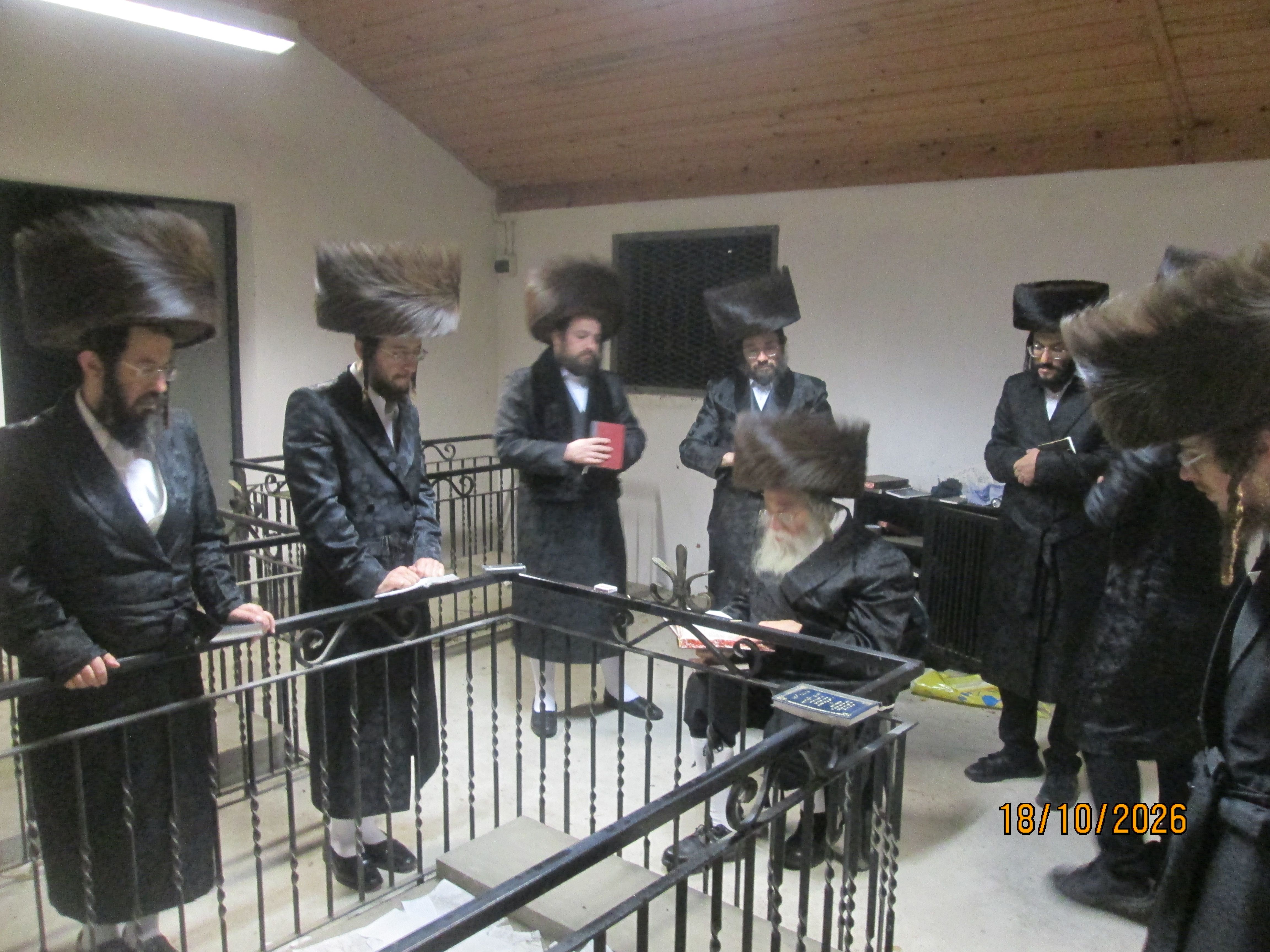 The Admor of Shidlovtza on pilgrimage in Poland