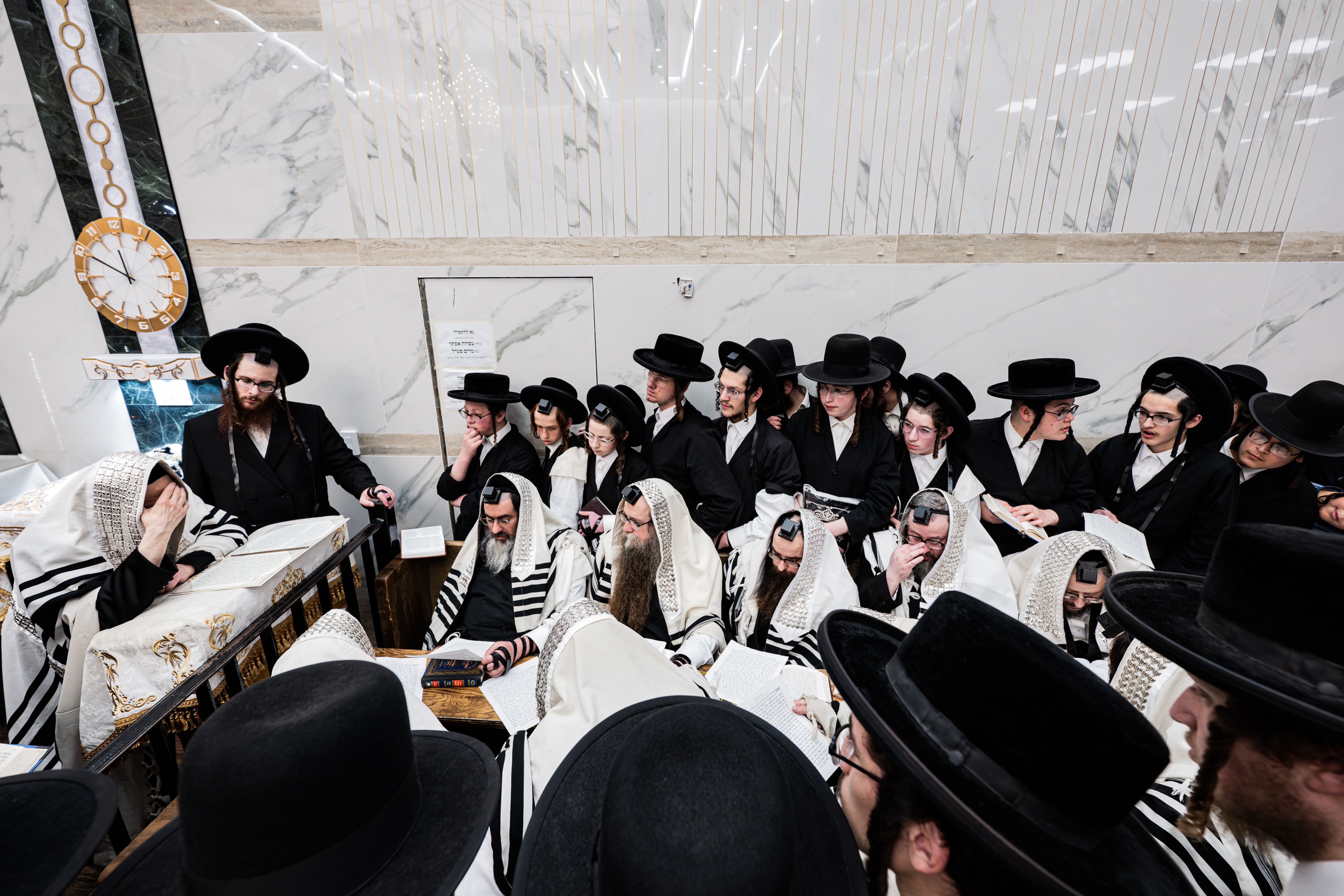 The Satmar Rebbe during Hatarat Nedarim
