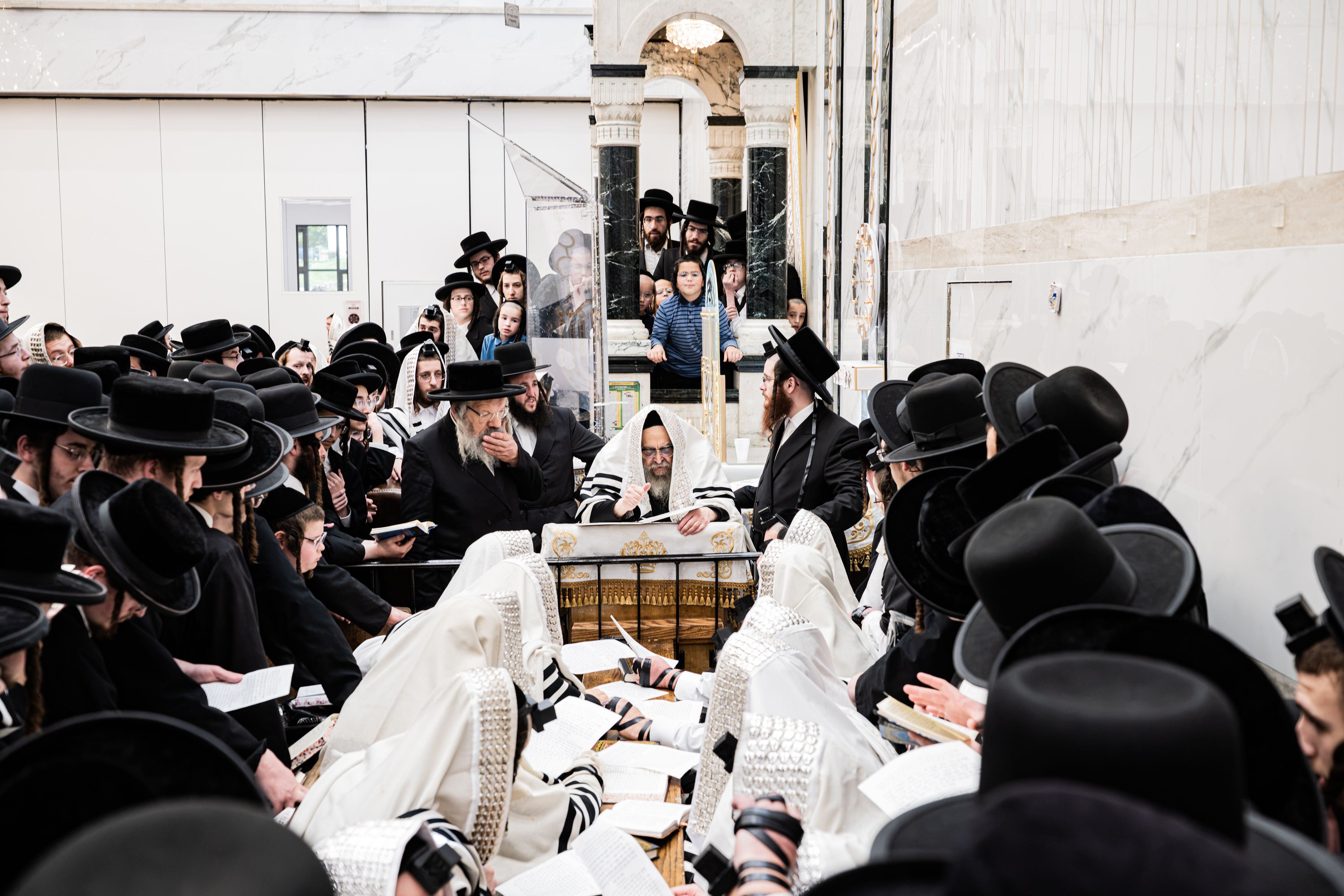The Satmar Rebbe during Hatarat Nedarim
