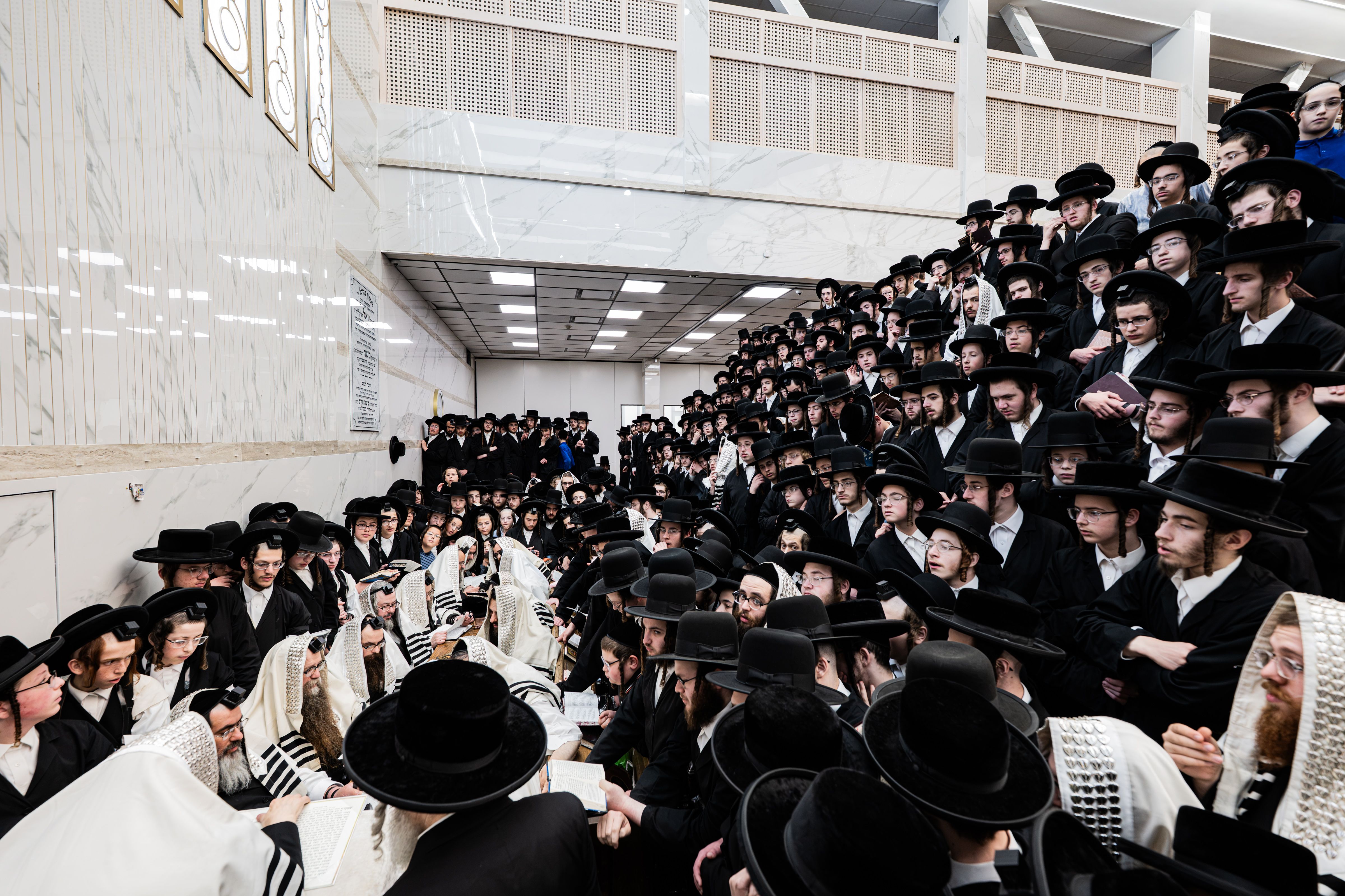 The Satmar Rebbe during Hatarat Nedarim