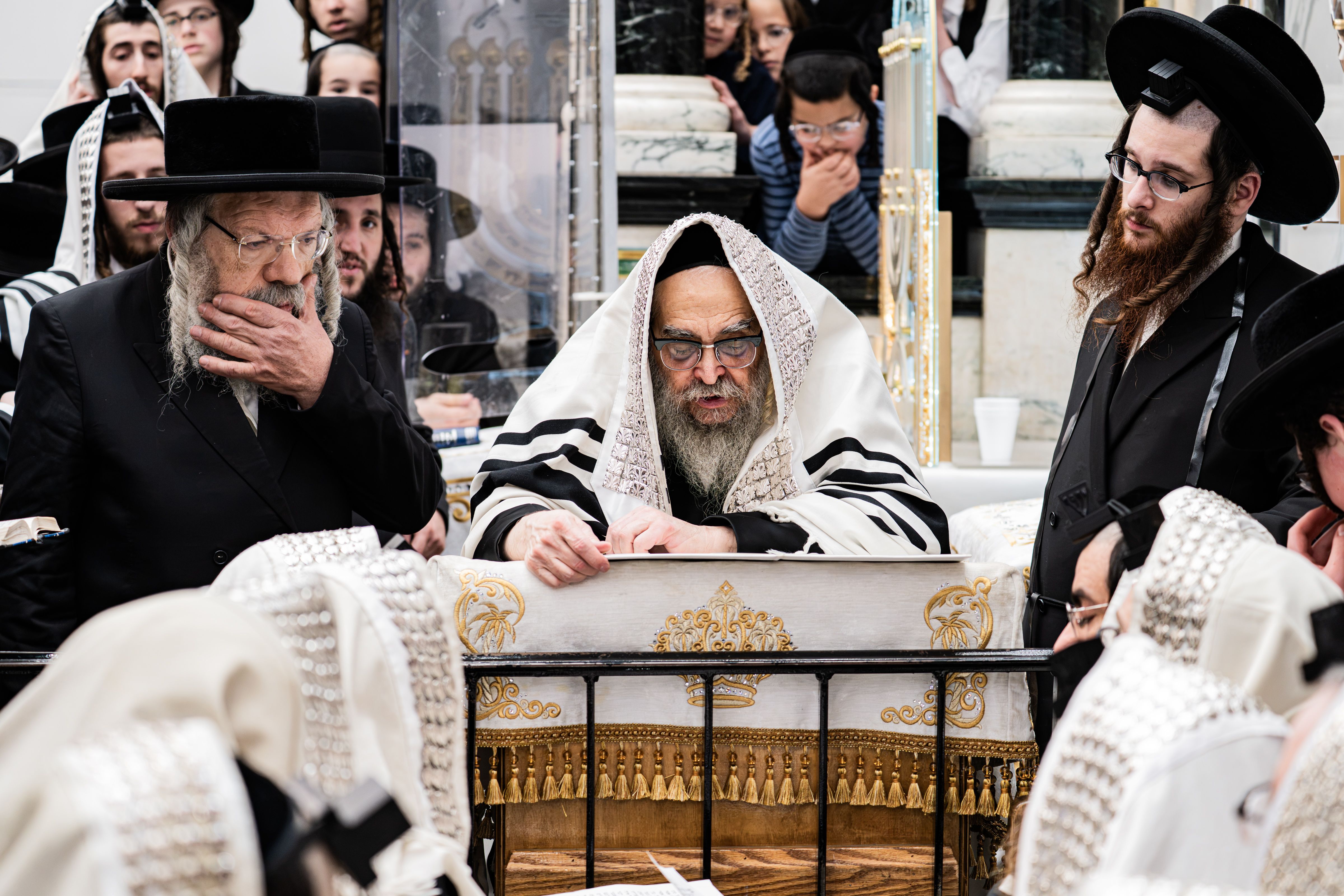 The Satmar Rebbe during Hatarat Nedarim