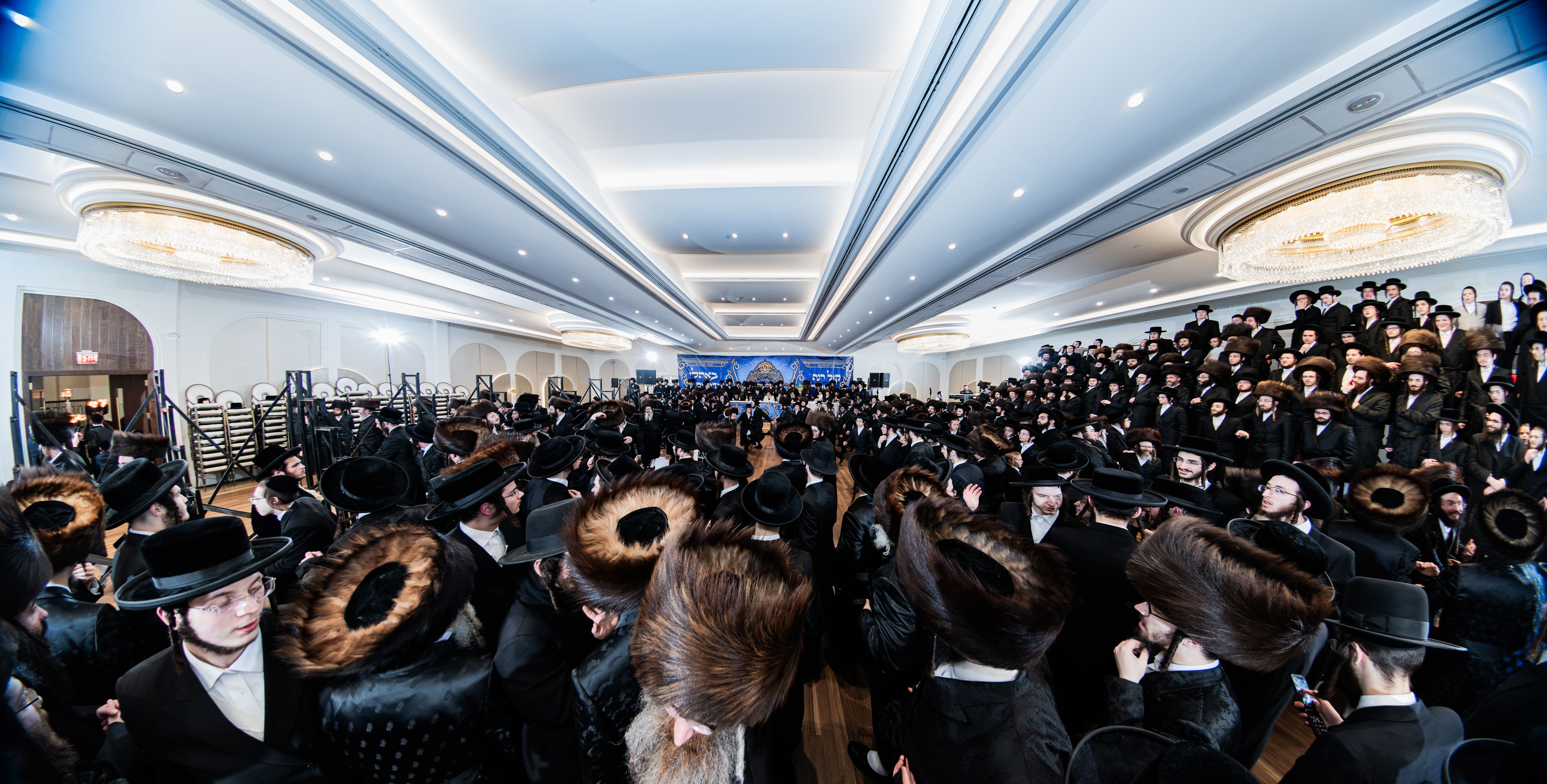 Simcha of the Nikolsburg-Razla-Yemering-Kretchnif Siget families
