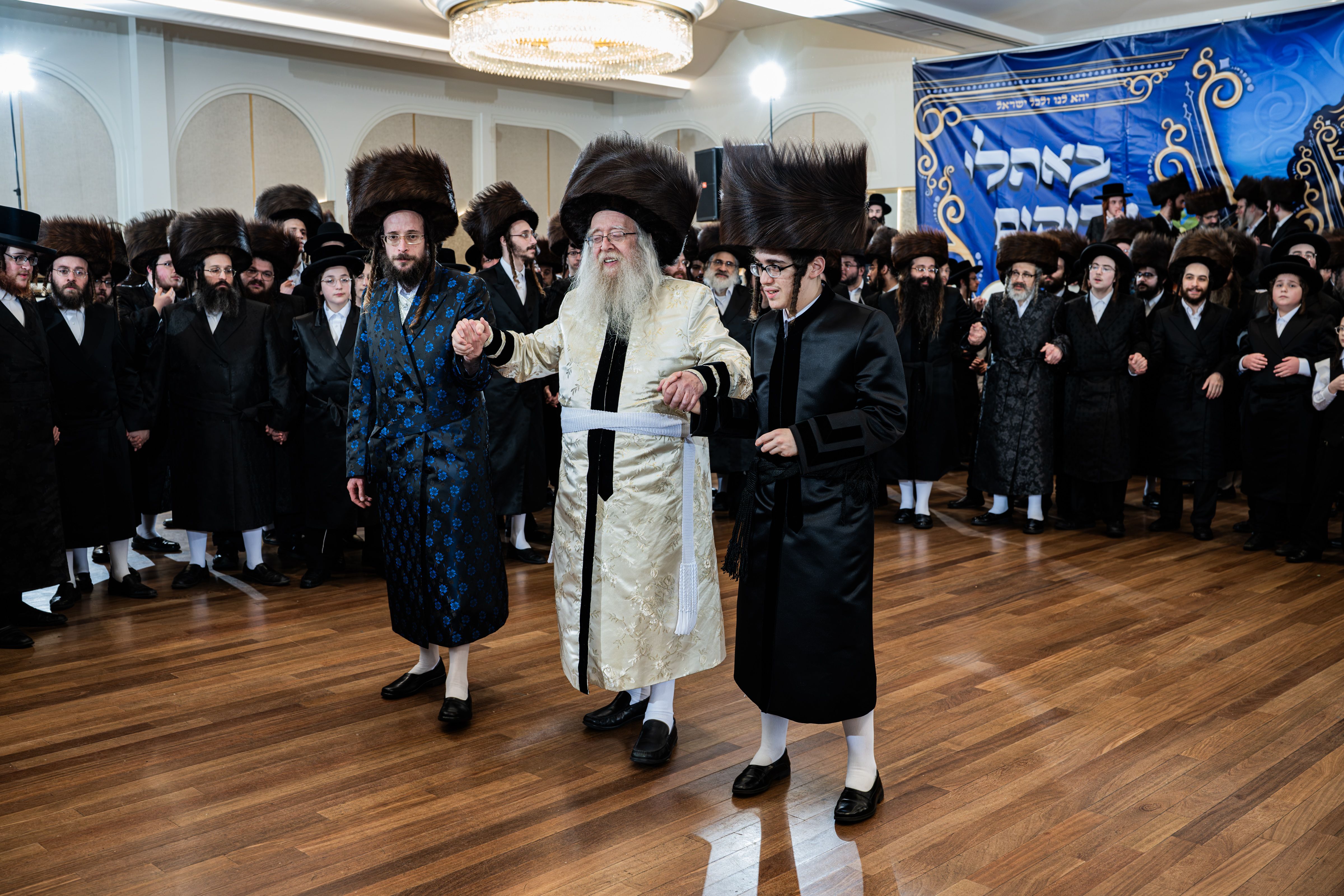 Simcha of the Nikolsburg-Razla-Yemering-Kretchnif Siget families