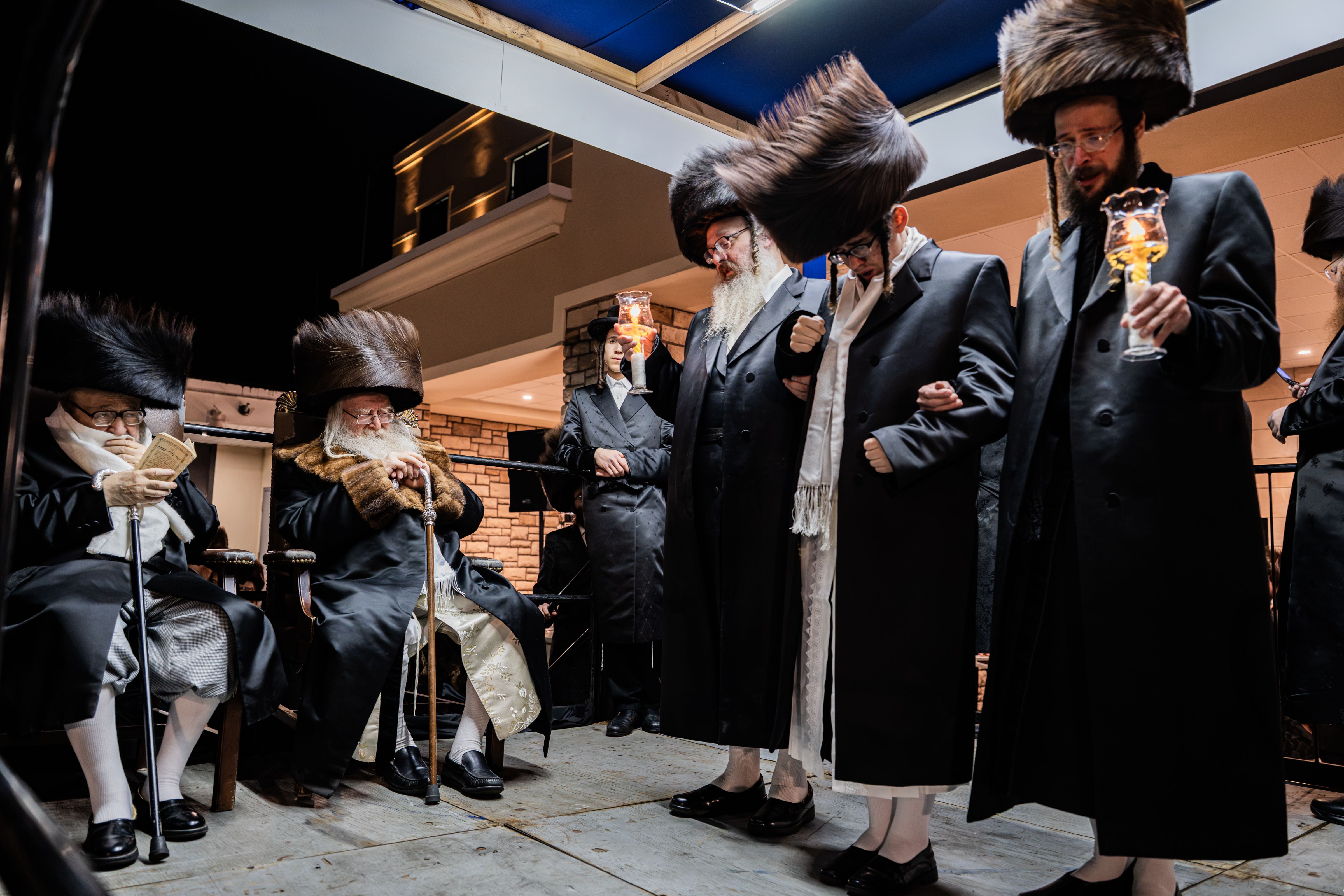 Simcha of the Nikolsburg-Razla-Yemering-Kretchnif Siget families