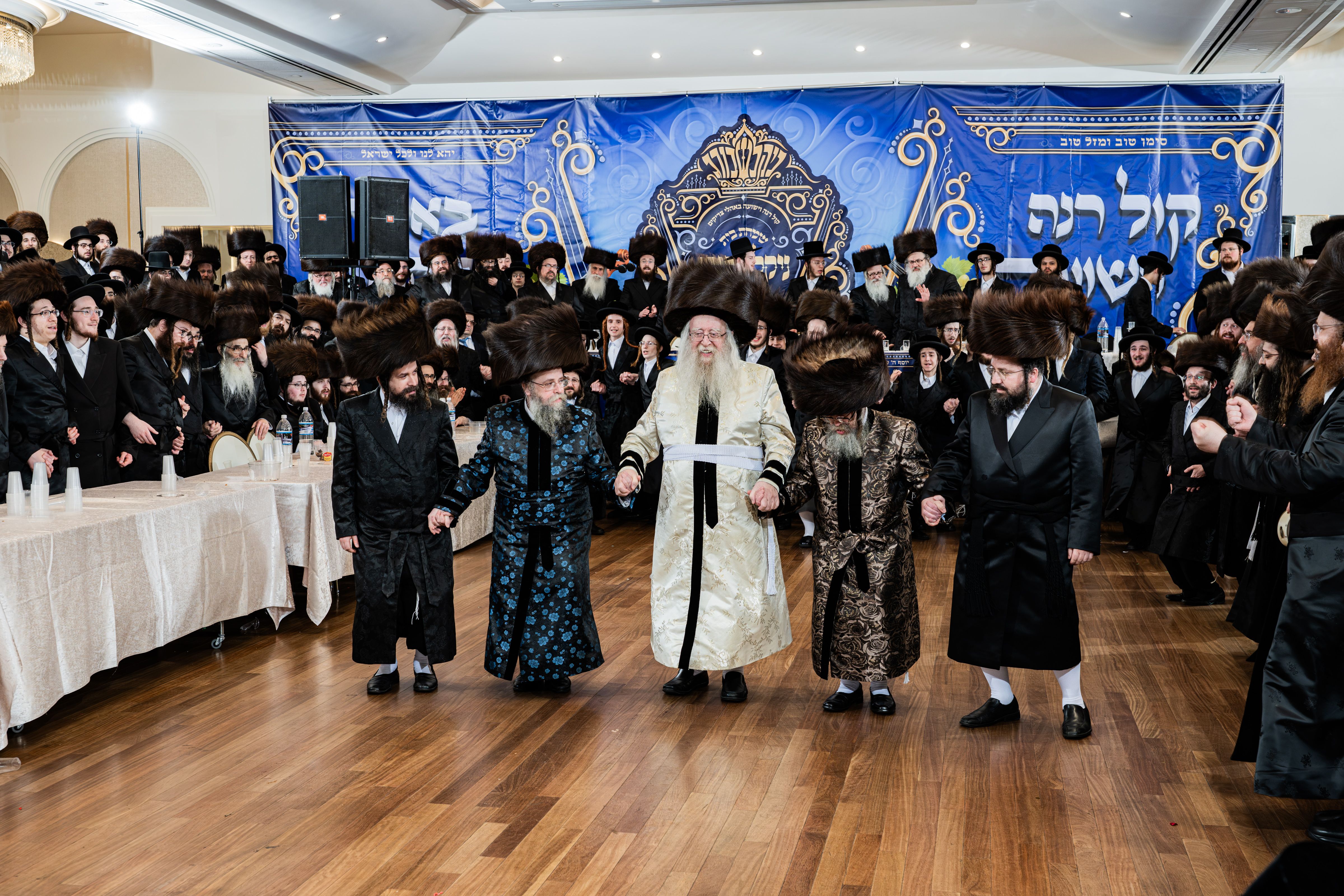 Simcha of the Nikolsburg-Razla-Yemering-Kretchnif Siget families