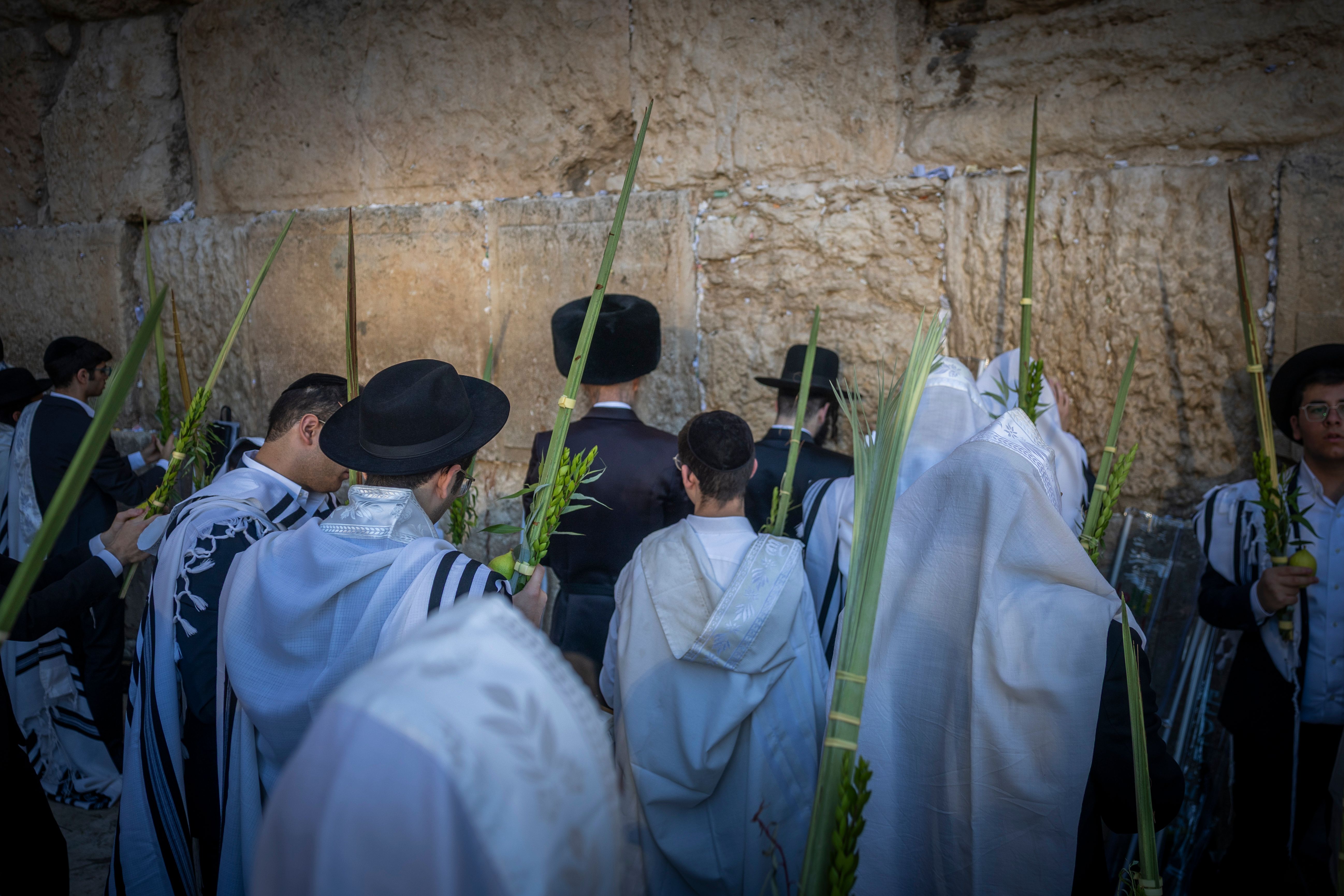 Birkas Kohanim at the Western Wall