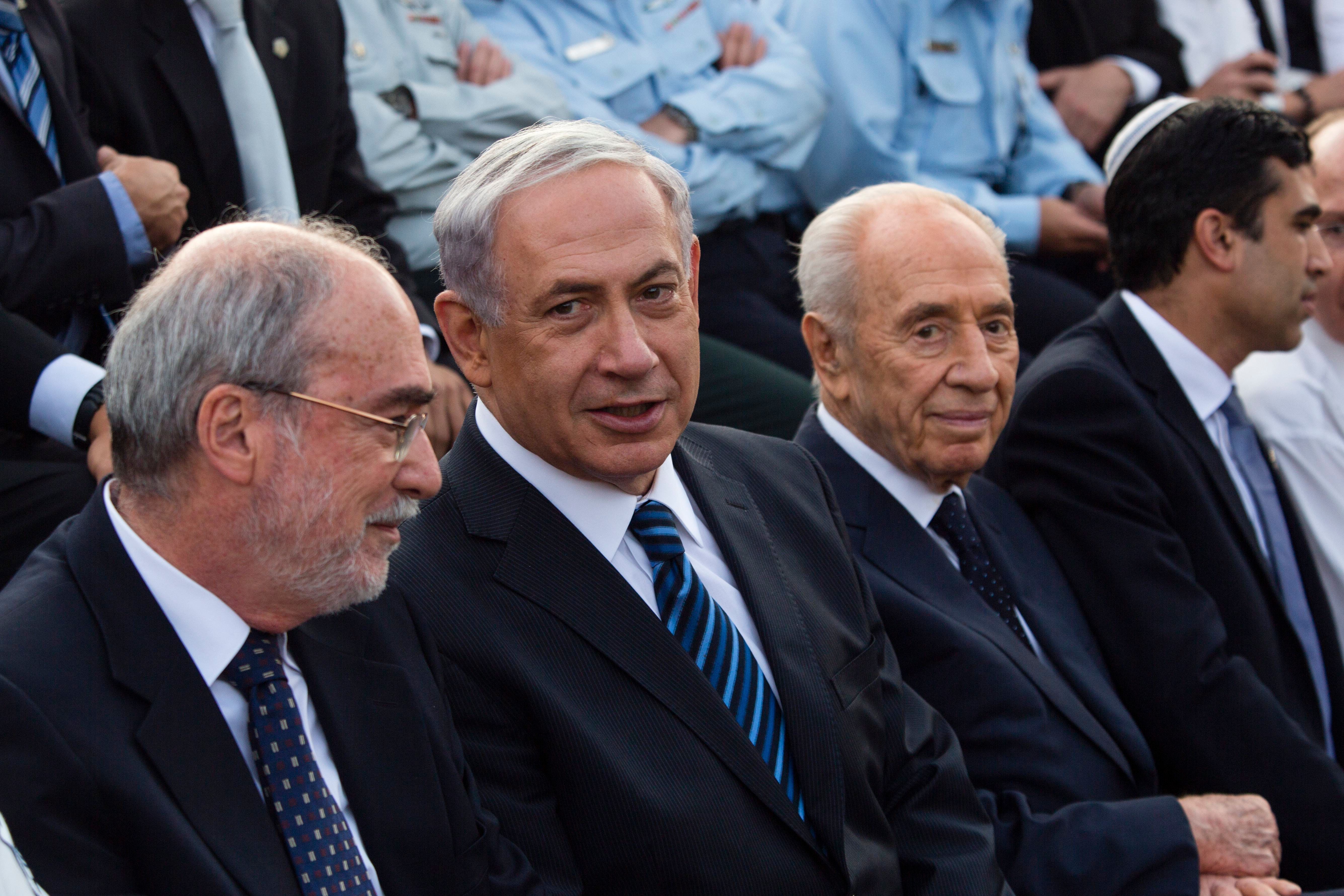 Asher Grunis with Benjamin Netanyahu