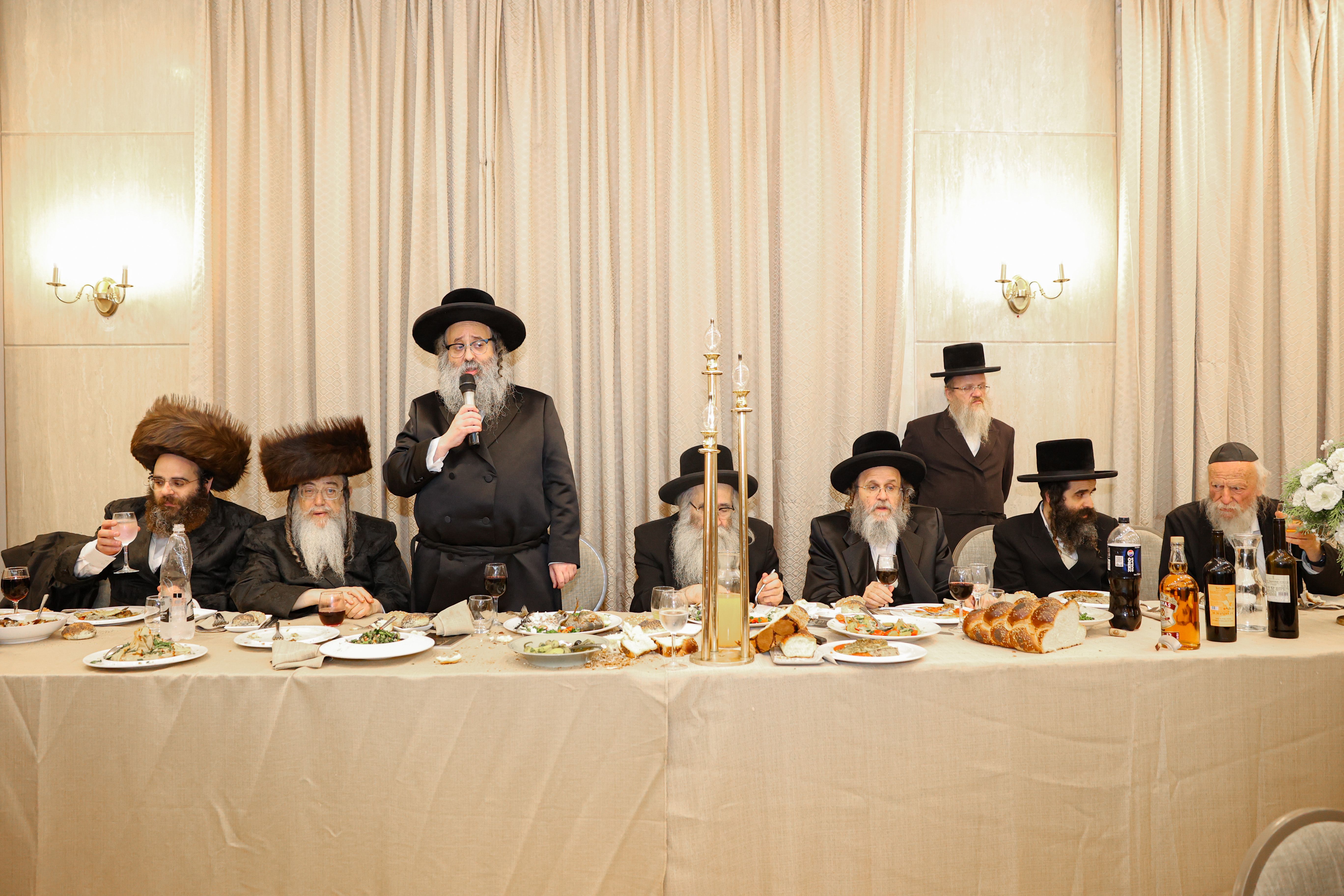 The hachnosas Sefer Torah