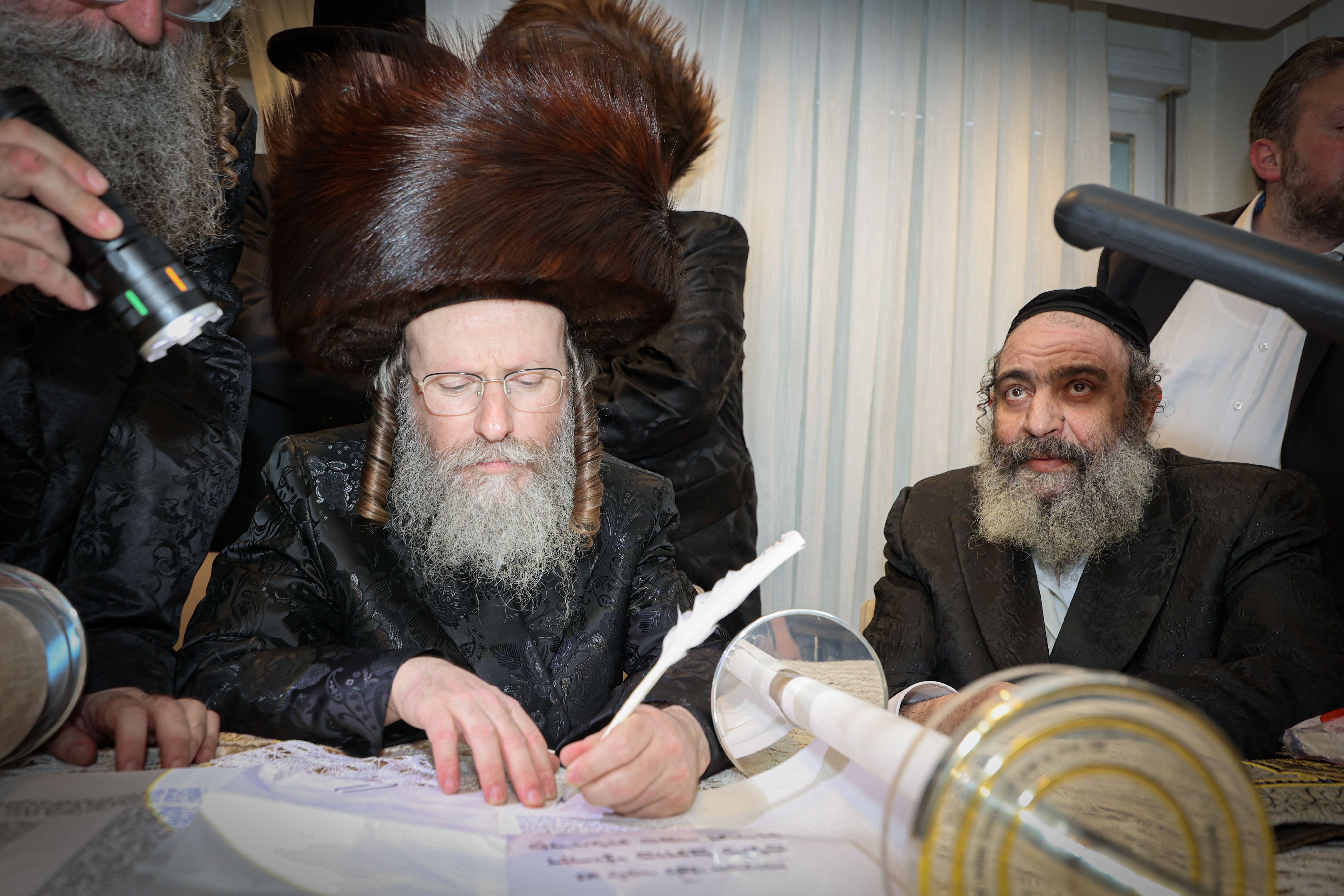 The hachnosas Sefer Torah