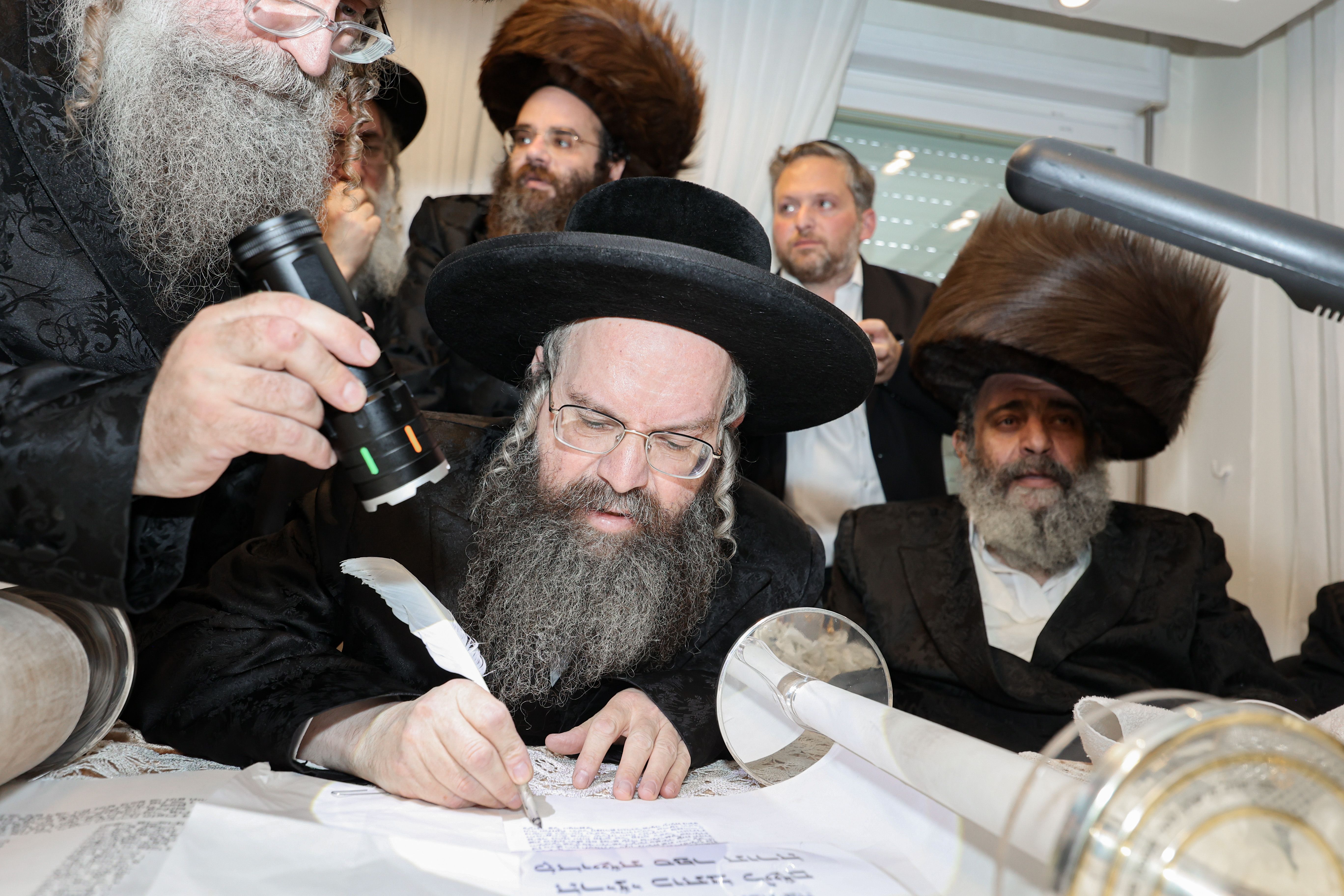 The hachnosas Sefer Torah