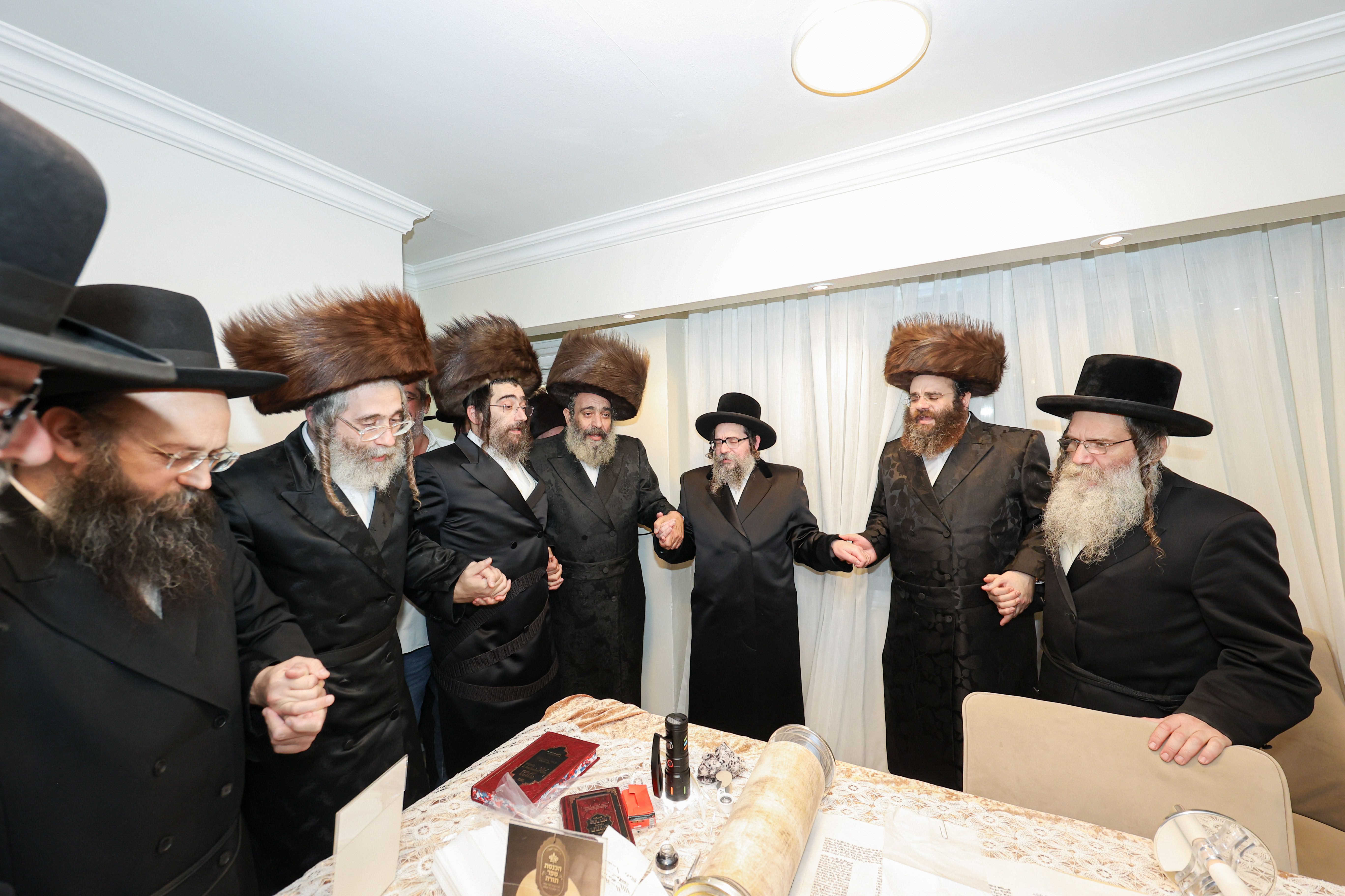 The hachnosas Sefer Torah