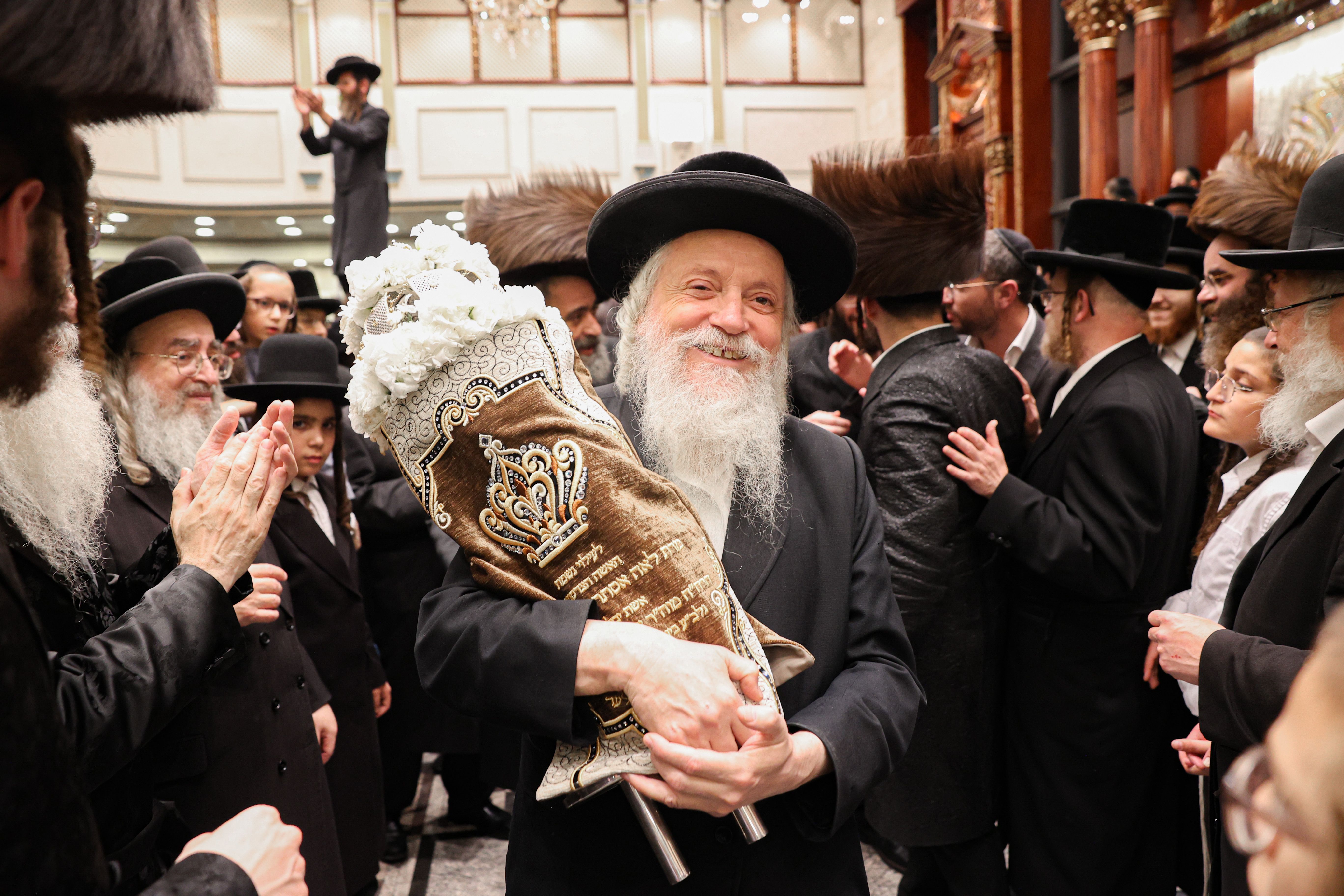 The hachnosas Sefer Torah