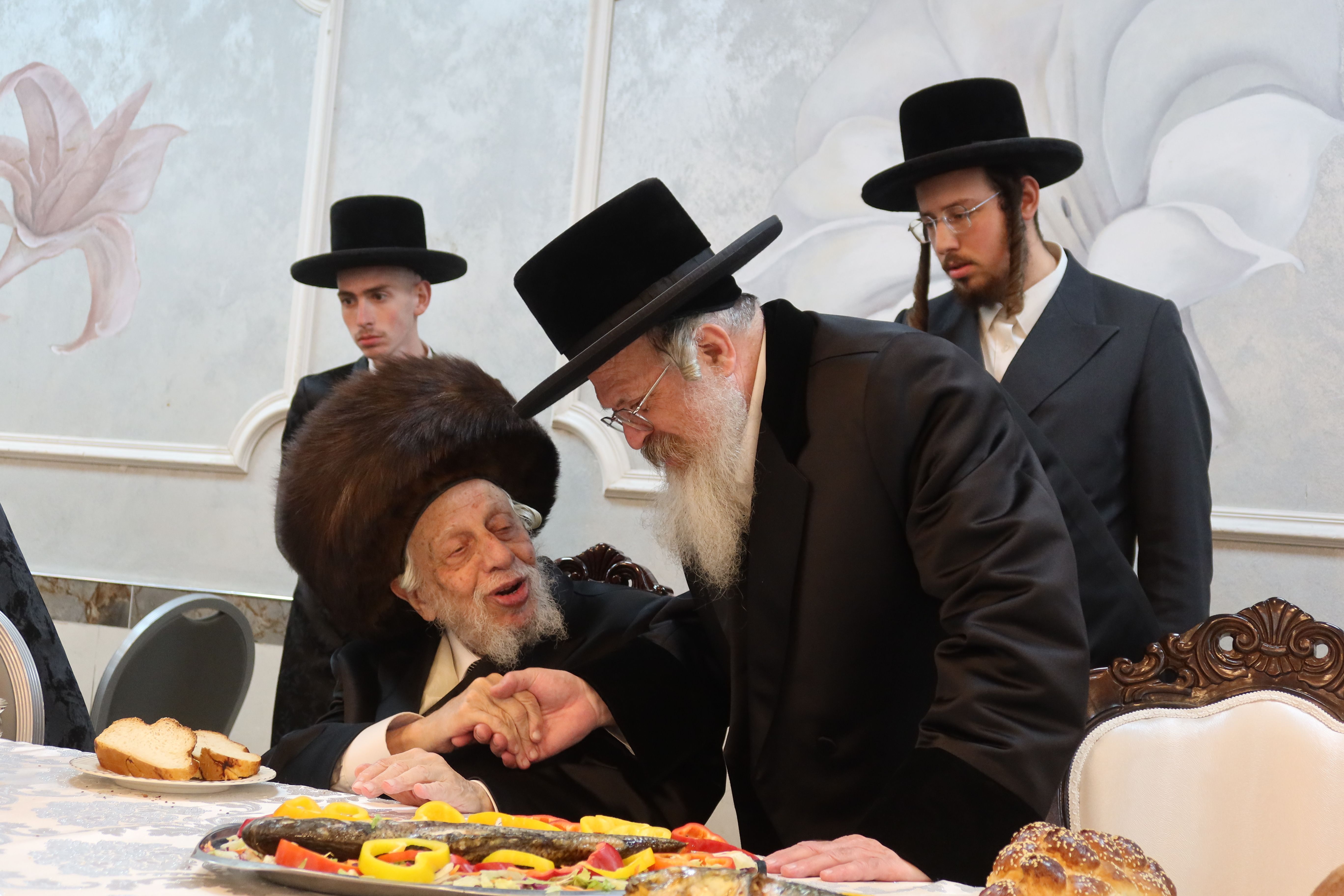 The Skverer-Kopyczynitzer-Tolna Beit Shemesh wedding | Photo: A. Shtul