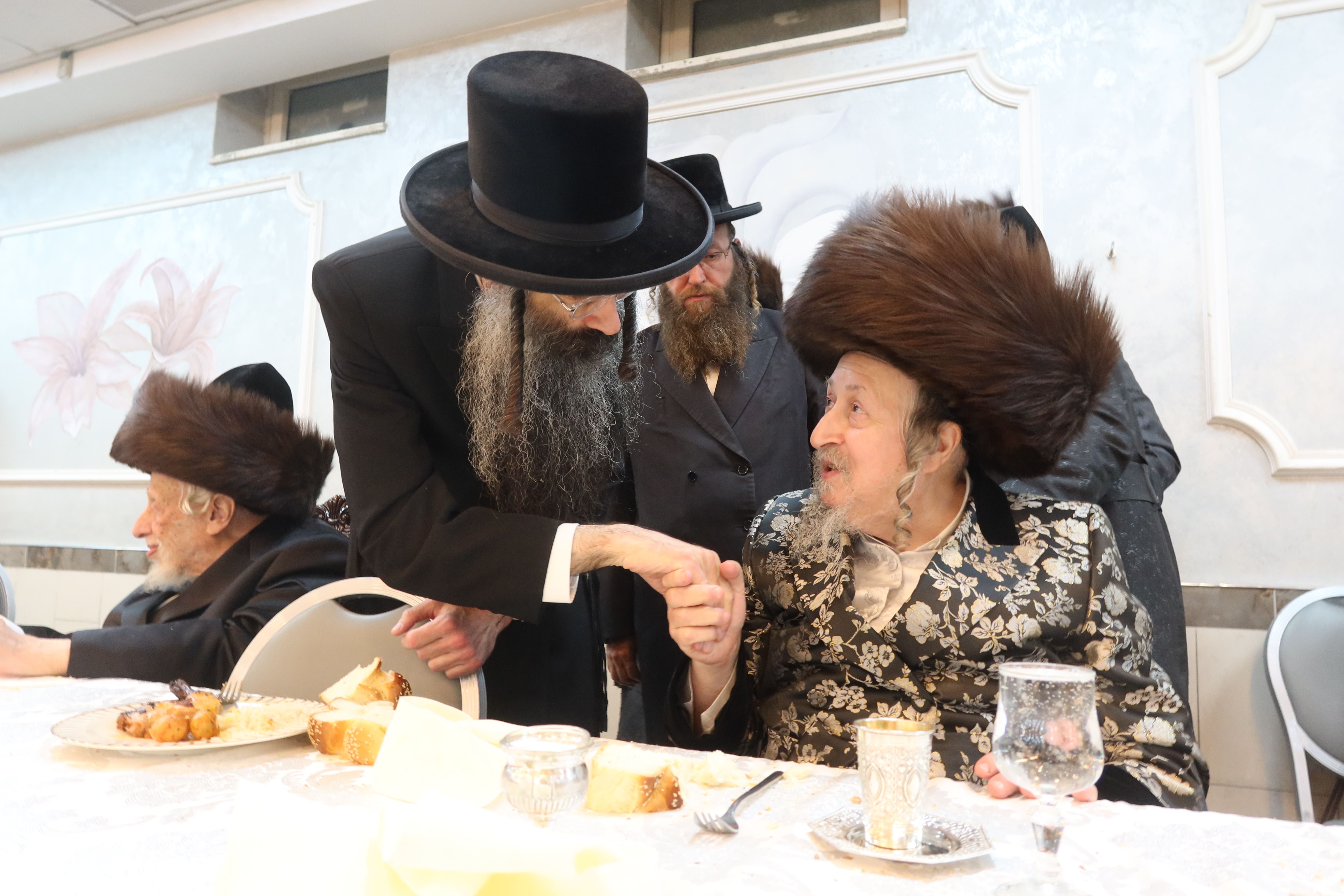 The Skverer-Kopyczynitzer-Tolna Beit Shemesh wedding | Photo: A. Shtul