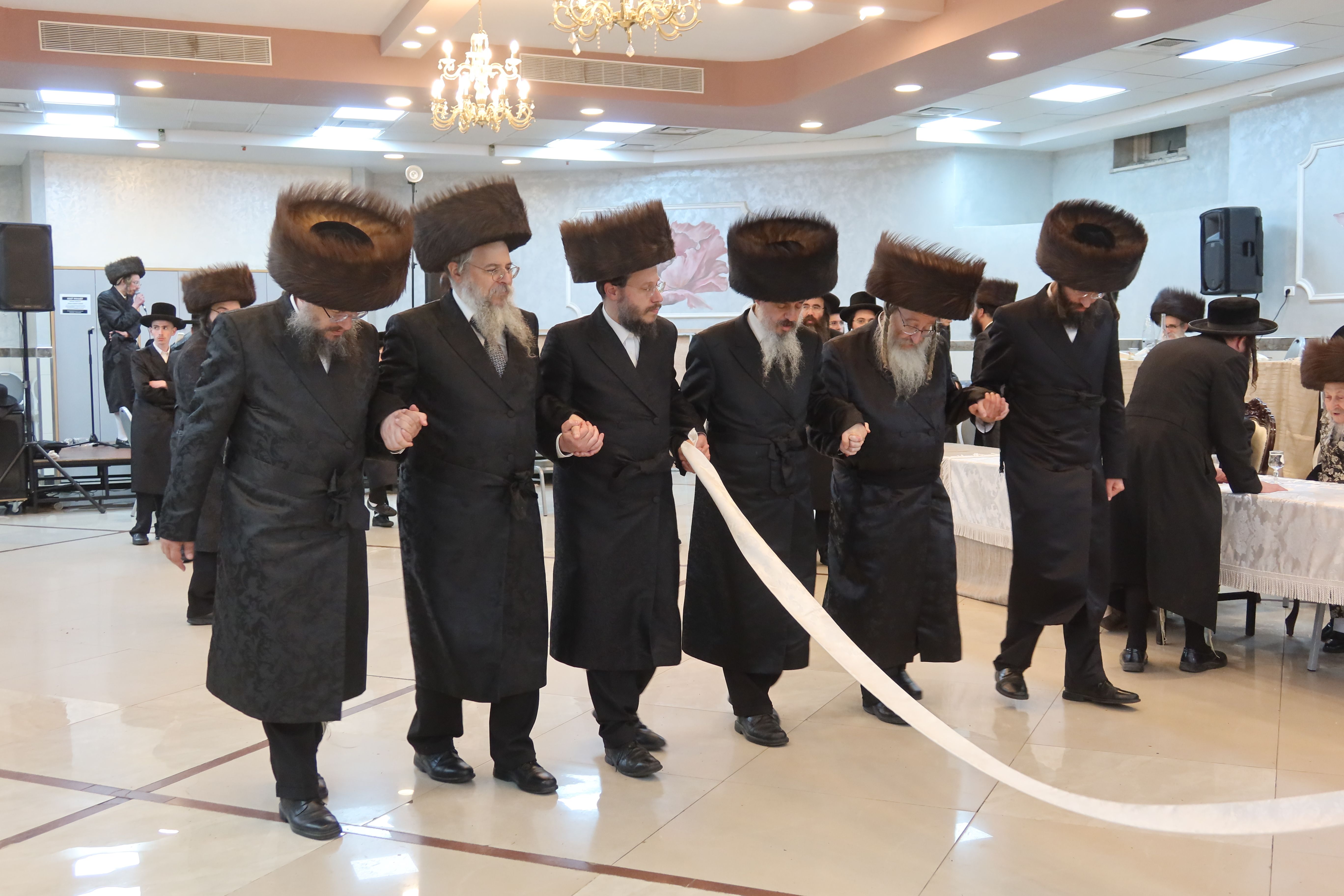 The Skverer-Kopyczynitzer-Tolna Beit Shemesh wedding | Photo: A. Shtul