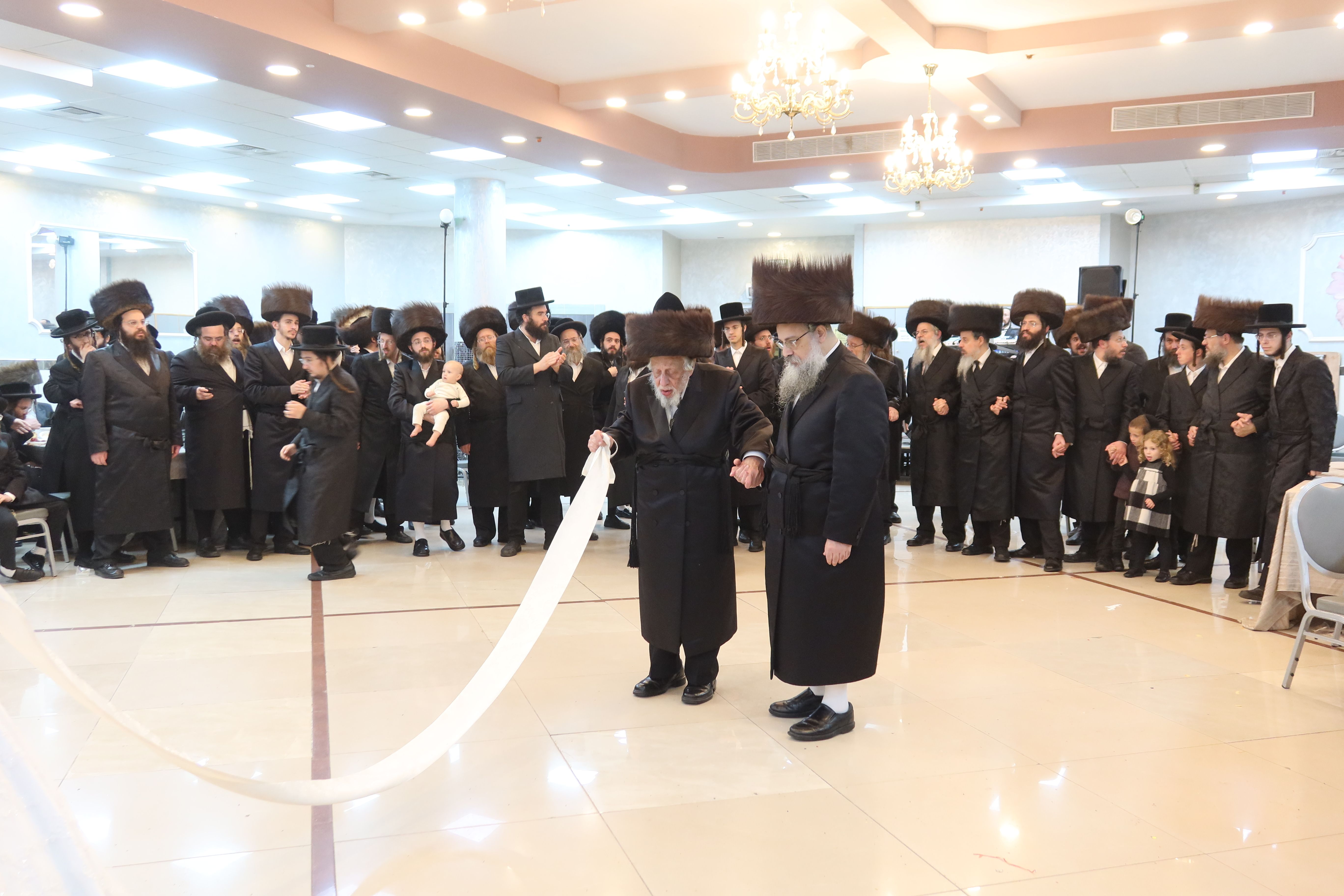 The Skverer-Kopyczynitzer-Tolna Beit Shemesh wedding | Photo: A. Shtul