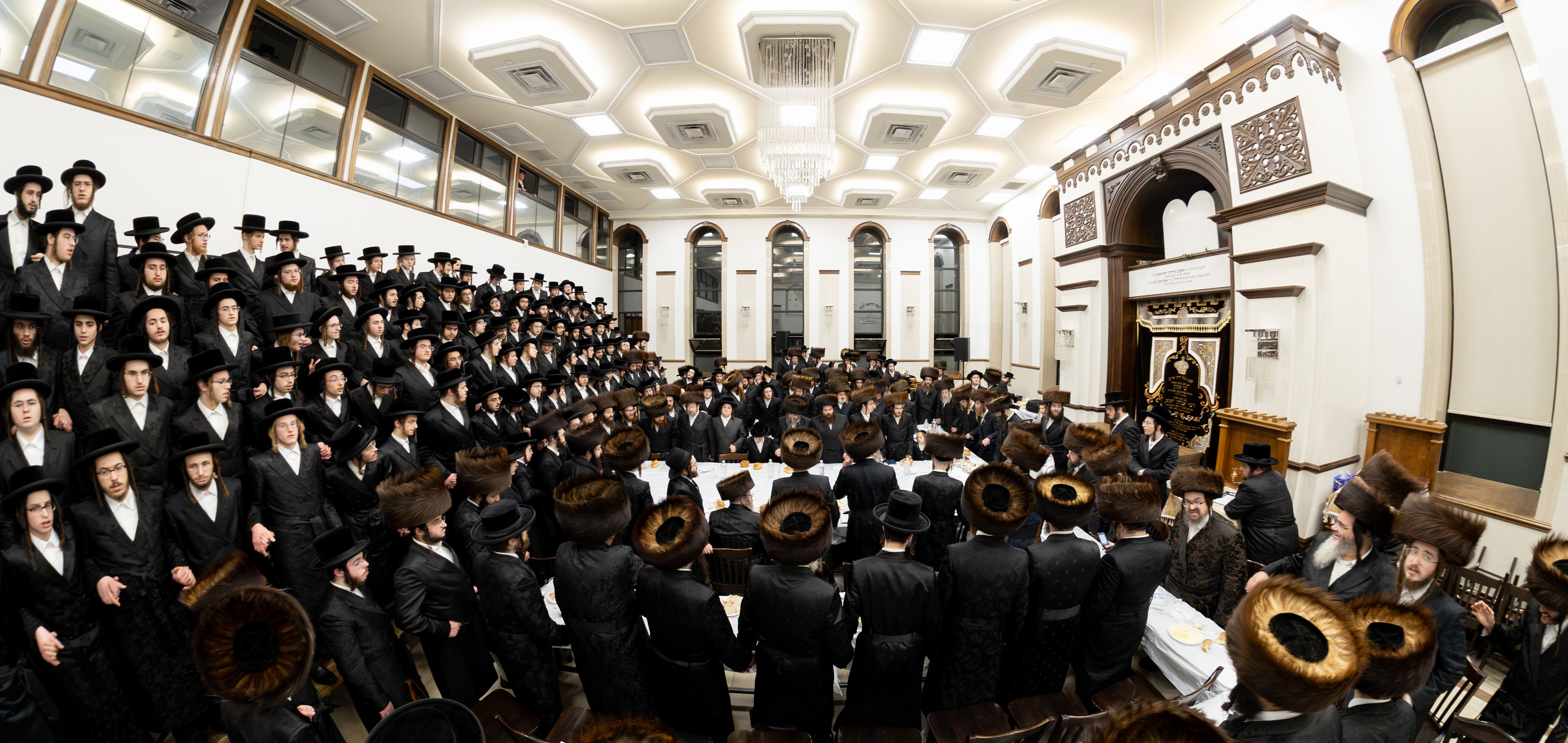 Seudas hoda'ah at Kretchnif-Siget