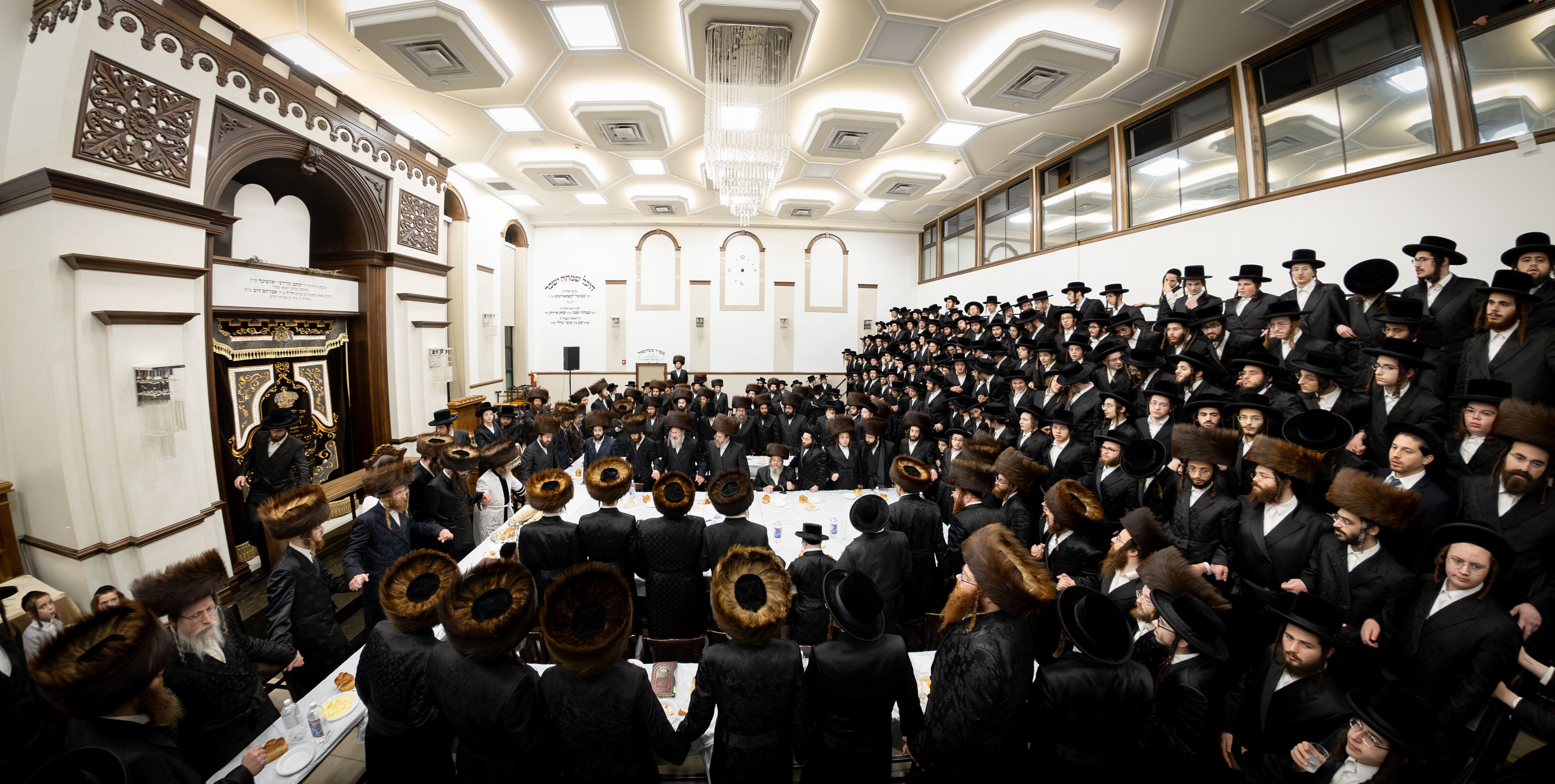 Seudas hoda'ah at Kretchnif-Siget