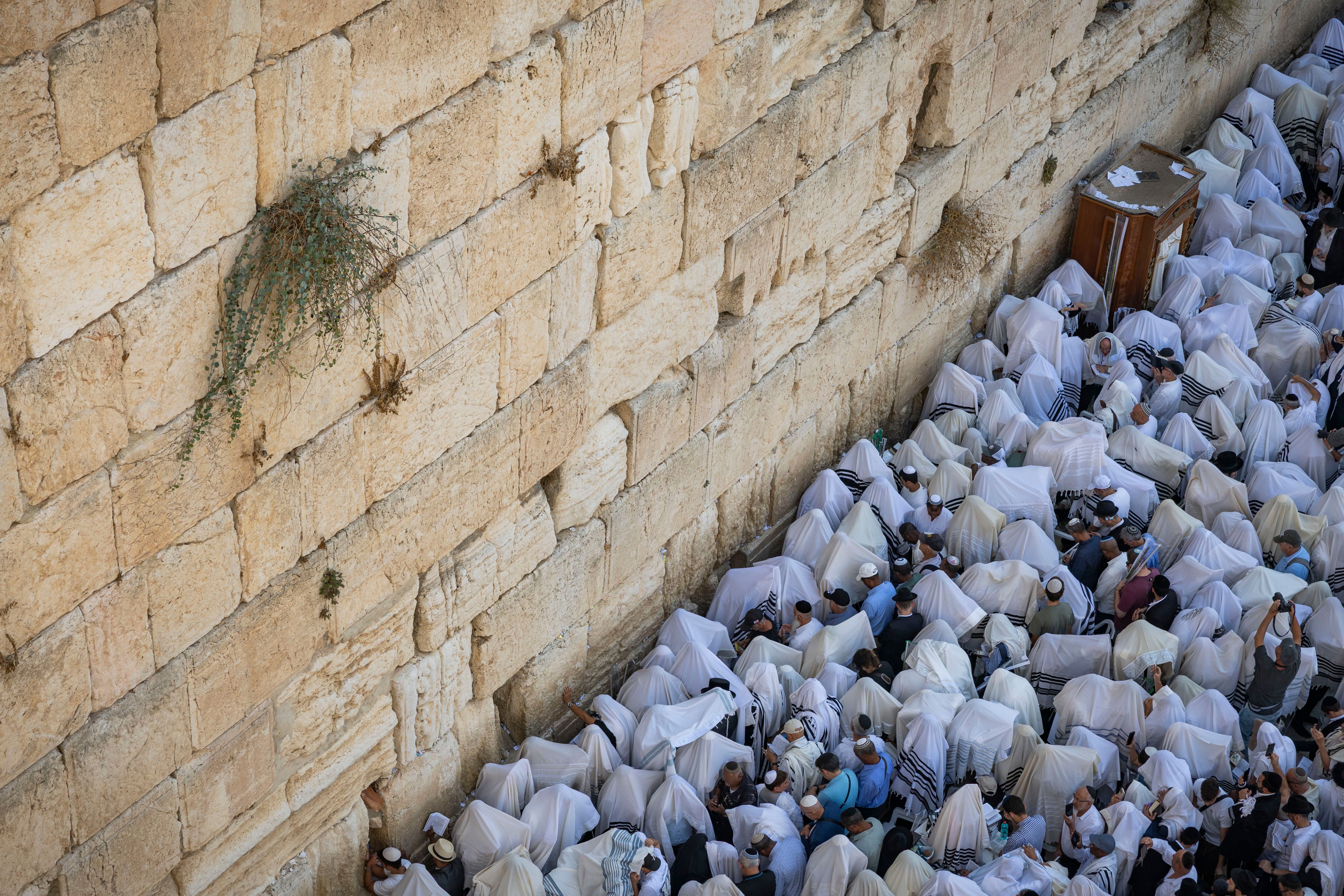 Birkas Kohanim at the Western Wall