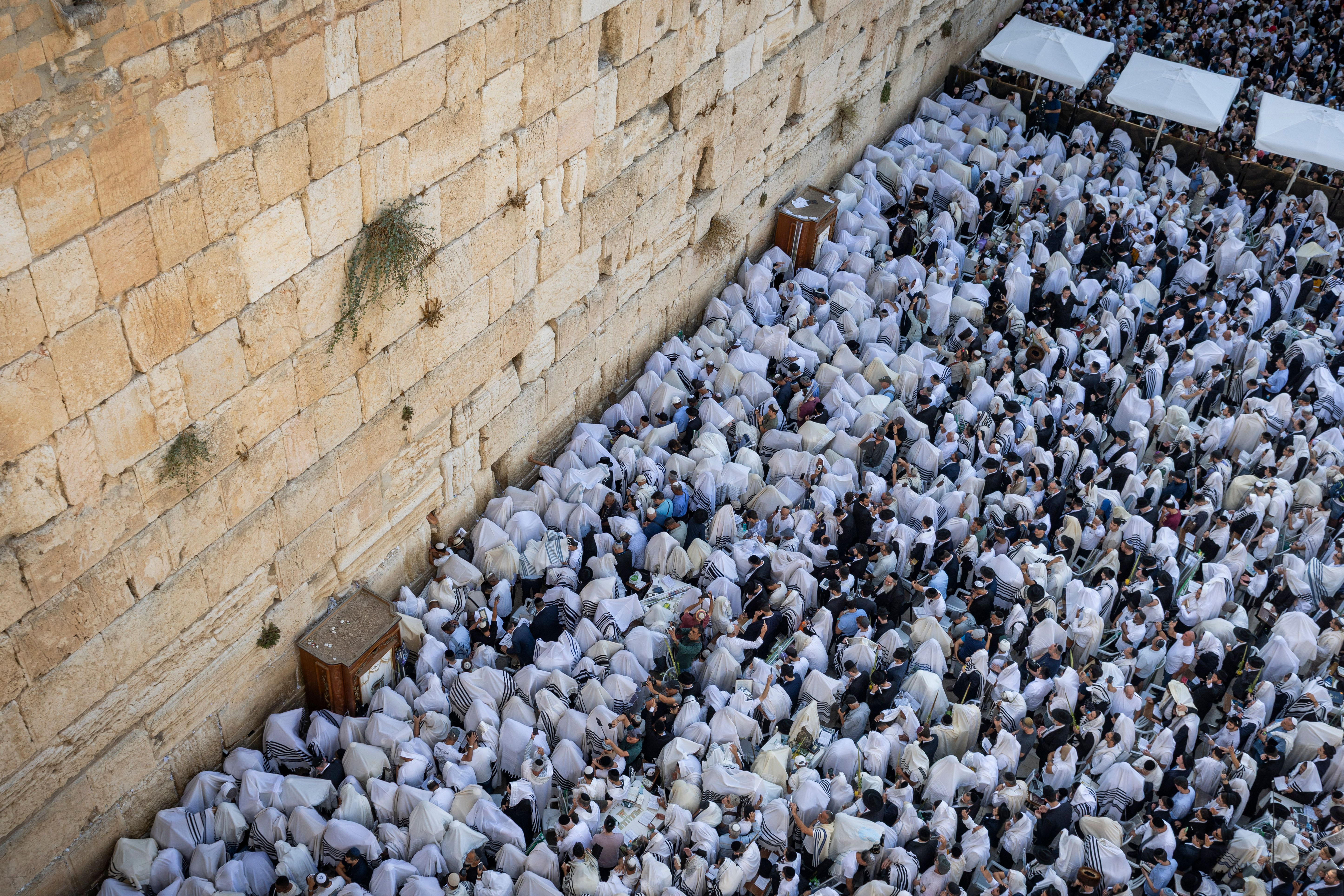 Birkas Kohanim at the Western Wall