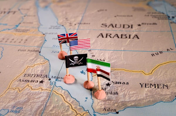 Flags of the United States and Iran and their respective allies on a map of the Red Sea region