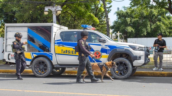 Phillipines police officers