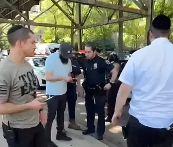 Crown Heights: Chabad Father Fights Off Armed Burglar After Hearing Wife's Screams Through Ring Doorbell