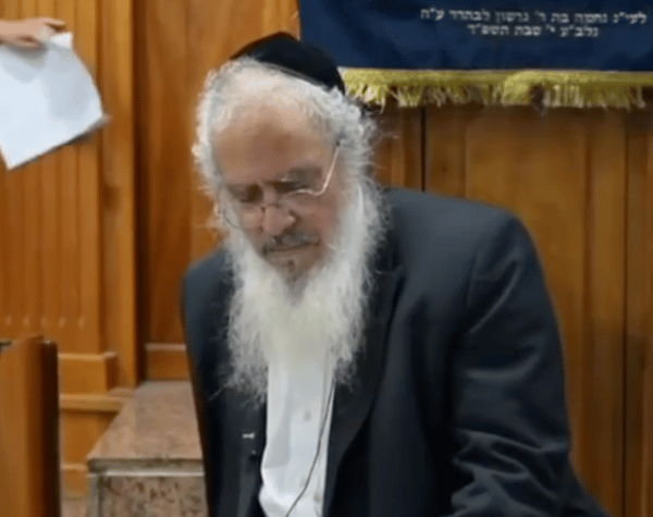  Extremists Curse Rabbi Feivelson During Tisha B'Av Kinnos in Modi'in Illit