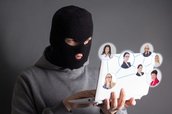 Cybersecurity Expert: AI Has Transformed Amateur Scammers Into Professionals