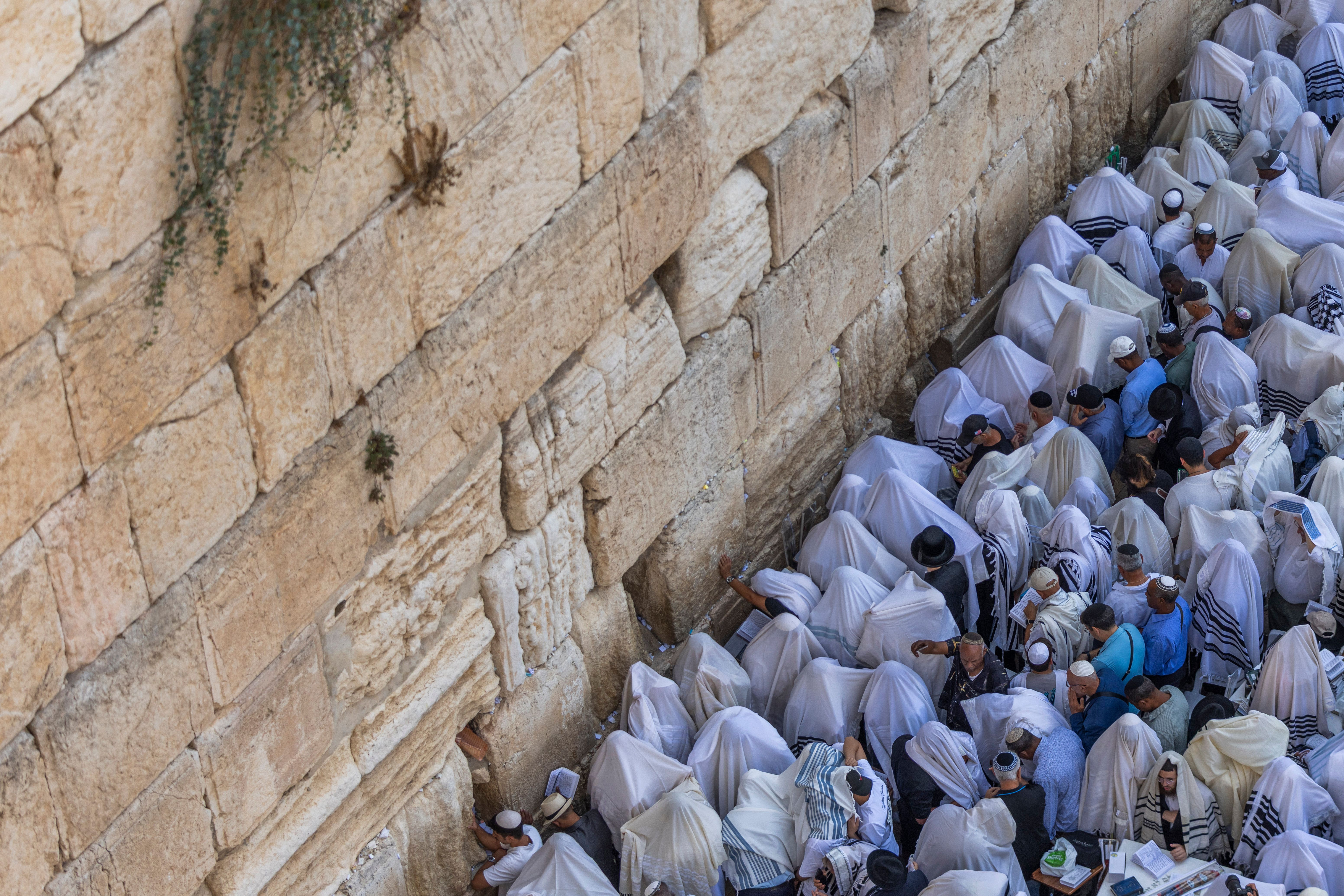 Birkas Kohanim at the Western Wall