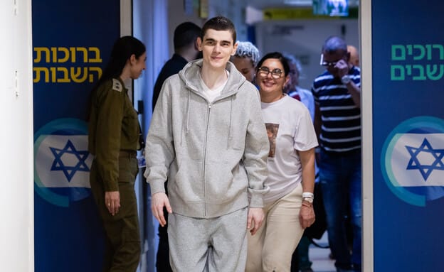 Former Hostage Maxim Harkin released from captivity
