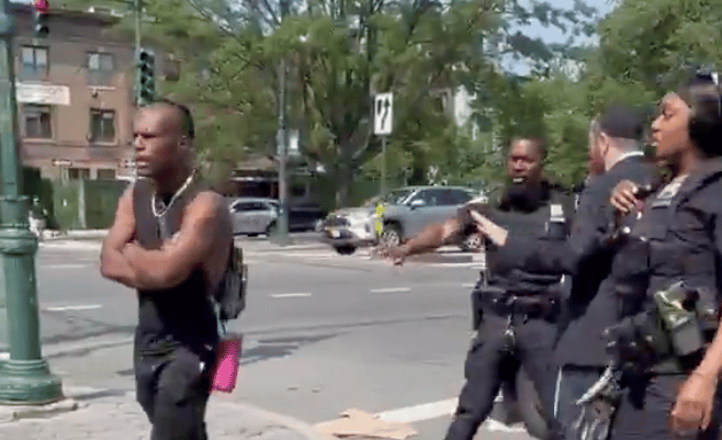 NY Police respond to armed intruder at Chabad's 770