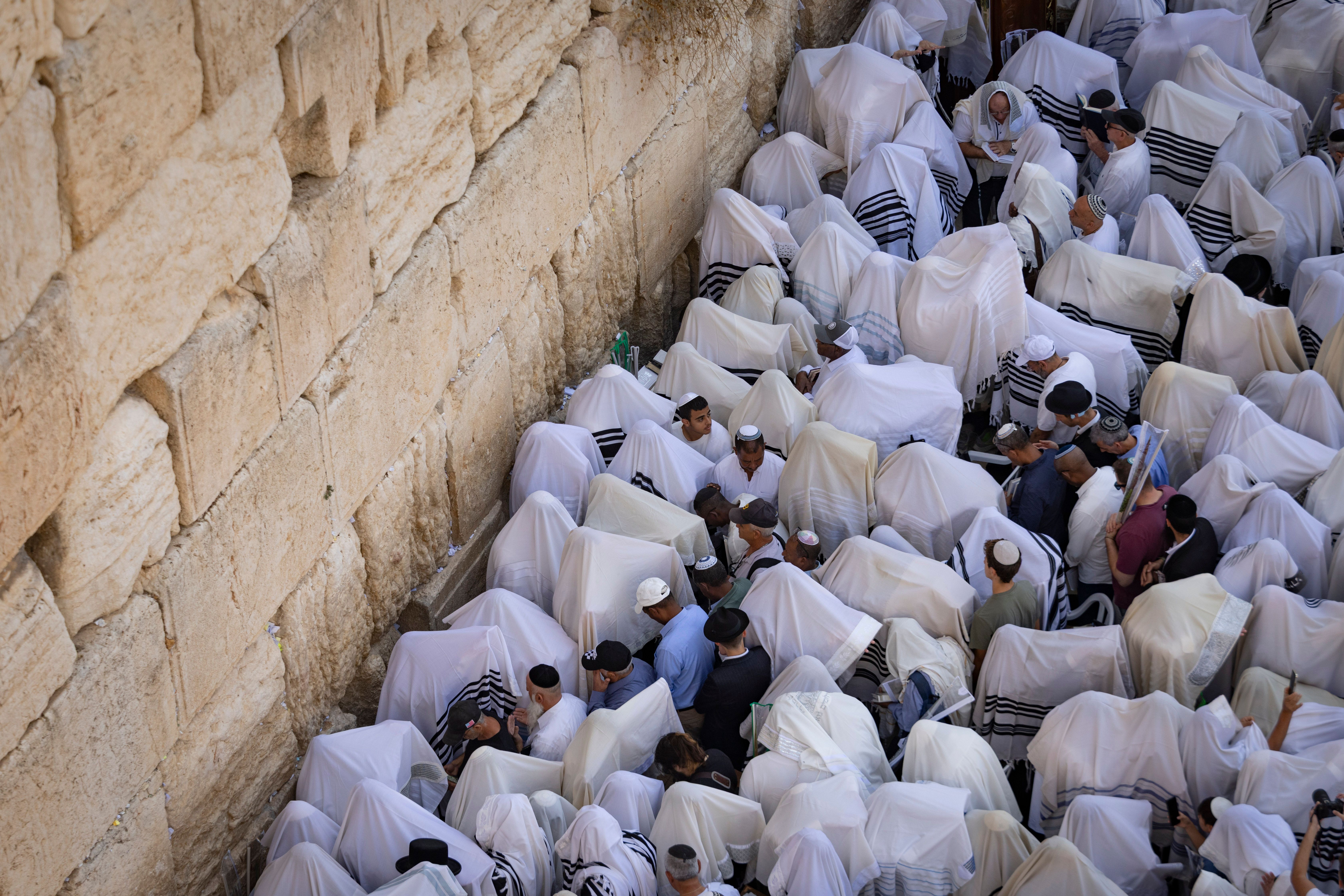 Birkas Kohanim at the Western Wall