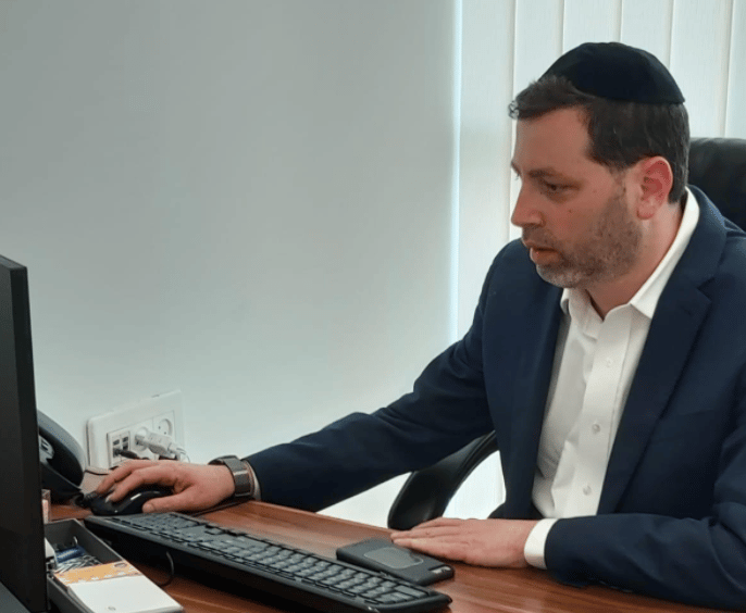 Welfare Director Shlomo Brilliant
