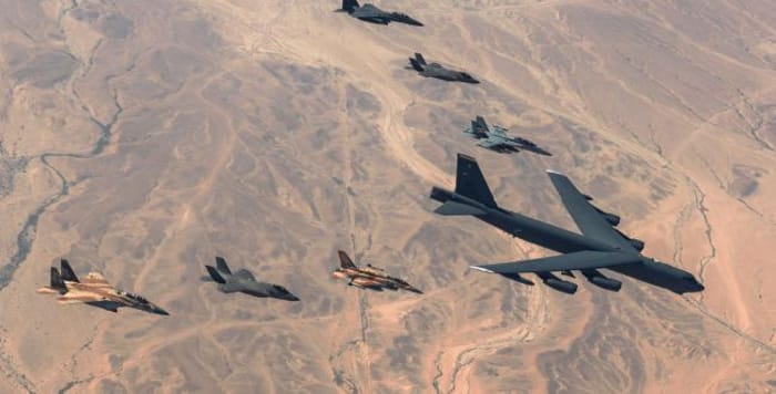 Israeli jets in formation