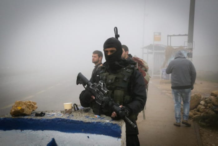 Masked Israeli special forces soldier