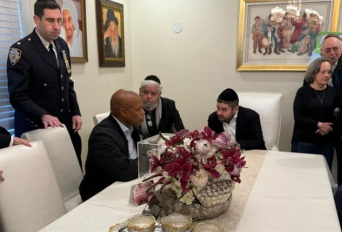 NYC Mayor meeting with Saada family in mourning following the tragic car accident