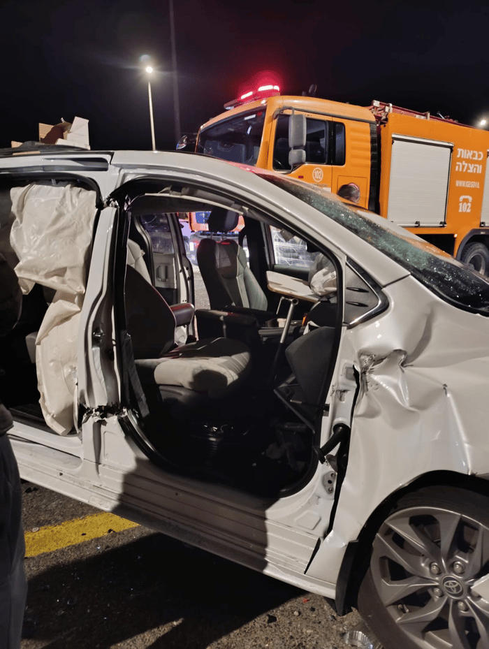 Rabbi Abergel's car
