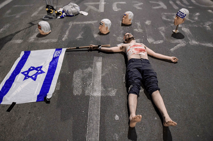 Severed-heads demonstation in Tel Aviv