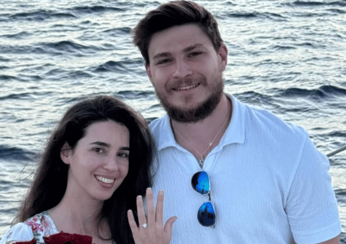 Sasha Trufanov and Sapir Cohen are engaged.