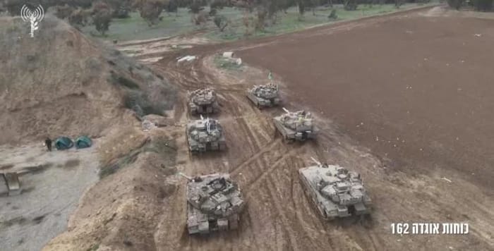 Forces of the 162nd Division.