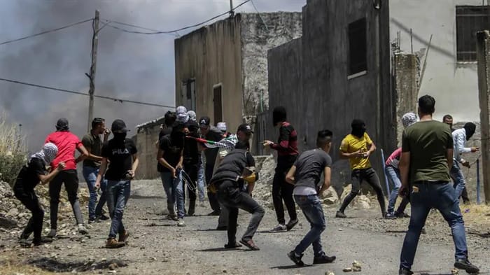 Terrorists in Samaria wearing face coverings