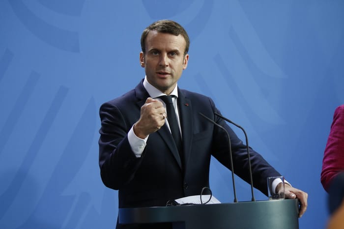 Macron.
