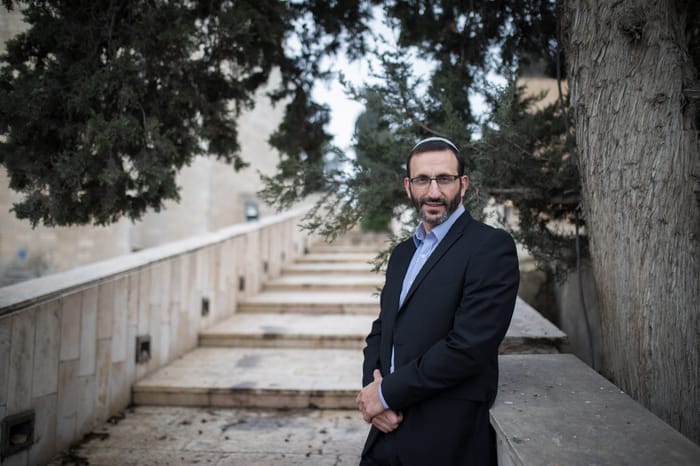 Rabbi Doron Peretz (Perez)