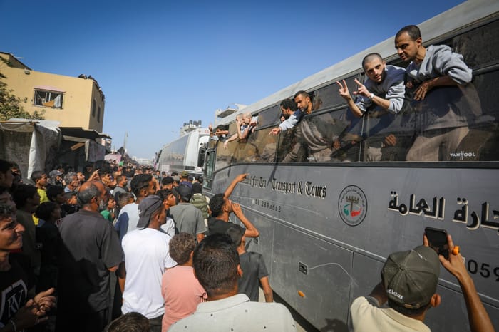 Palestinian prisoners arive in Khan Yunis, October 13th, 2025 [This is not the picture referred to below]