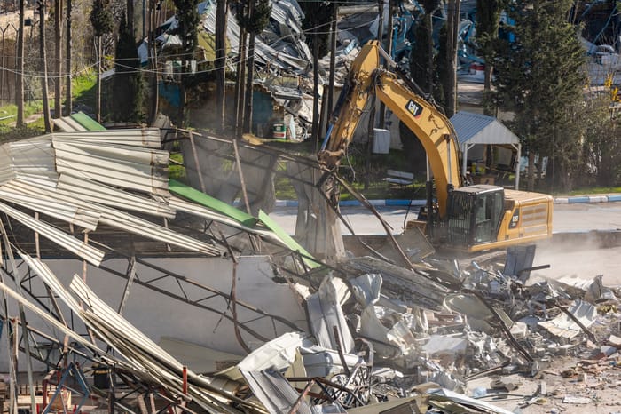 Israel destroys UNRWA compund in Jerusalem