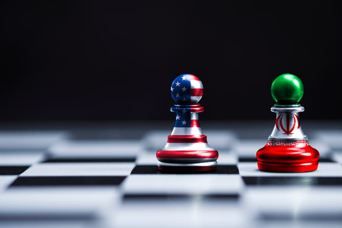 US flag chess piece, Iranian flag chess piece