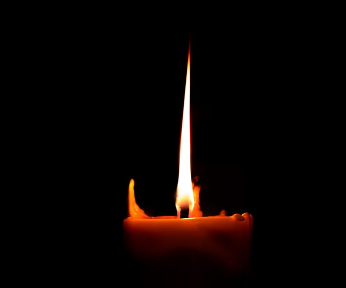 Yahrtzeit candle
