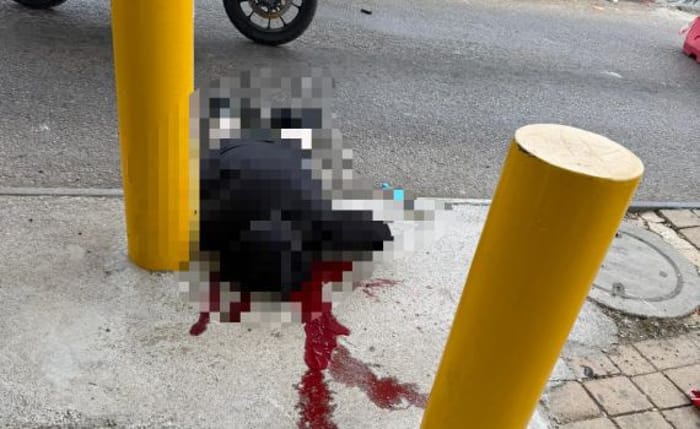 Stabbing attack at tunnels checkpoint near Jerusalem