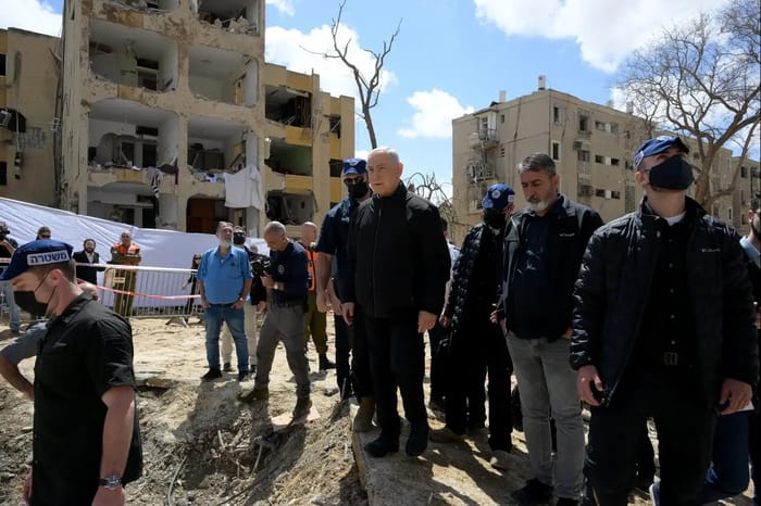 Netanyahu visiting scene of missile strike